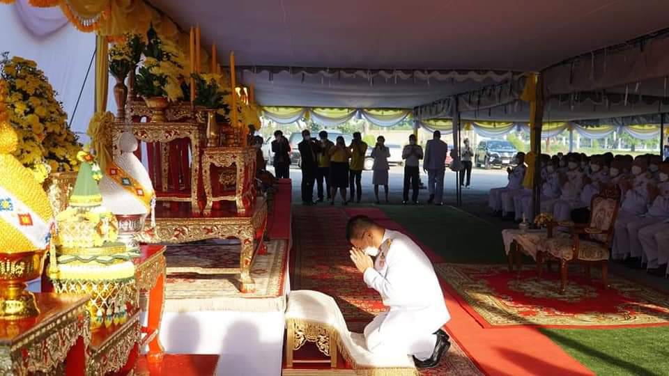 พช.ปราจีนบุรี ร่วมตักบาตรและลงนามถวายพระพรชัยมงคล วันเฉลิมพระชนมพรรษา 70 พรรษา พระบาทสมเด็จพระเจ้าอยู่หัว 28 กรกฎาคม 2565