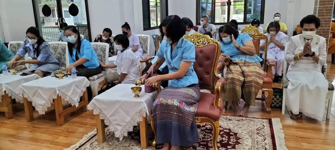 พช.ปราจีนบุรี เป็นเจ้าภาพถวายภัตตาหารเพลแด่พระภิกษุสงฆ์โครงการบรรพชาอุปสมบท 910 รูป เนื่องในโอกาสสมหามงคล เฉลิมพระชนมพรรษา 90 พรรษา 12 สิงหาคม 2565
