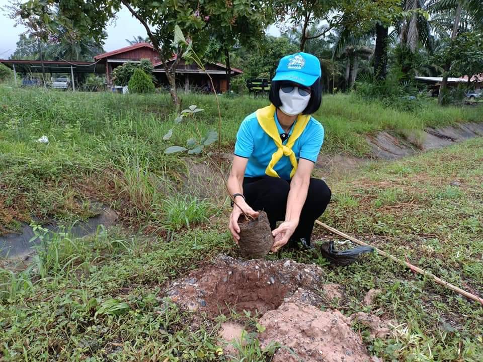 พช. ปราจีนบุรี ร่วมโครงการถนนสวยเฉลิมพระเกียรติสมเด็จพระนางเจ้าสิริกิติ์พระบรมราชินีนาถพระบรมราชชนนีพันปีหลวงเนื่องในโอกาสมหามงคลเฉลิมพระชนมพรรษา 90 พรรษา 12 สิงหาคม 2565