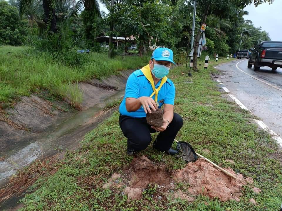 พช. ปราจีนบุรี ร่วมโครงการถนนสวยเฉลิมพระเกียรติสมเด็จพระนางเจ้าสิริกิติ์พระบรมราชินีนาถพระบรมราชชนนีพันปีหลวงเนื่องในโอกาสมหามงคลเฉลิมพระชนมพรรษา 90 พรรษา 12 สิงหาคม 2565