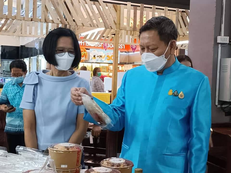 พช.ปราจีนบุรี ทดสอบตลาดผลิตภัณฑ์ OTOP เตรียมพร้อมลงเวทีระดับประเทศ