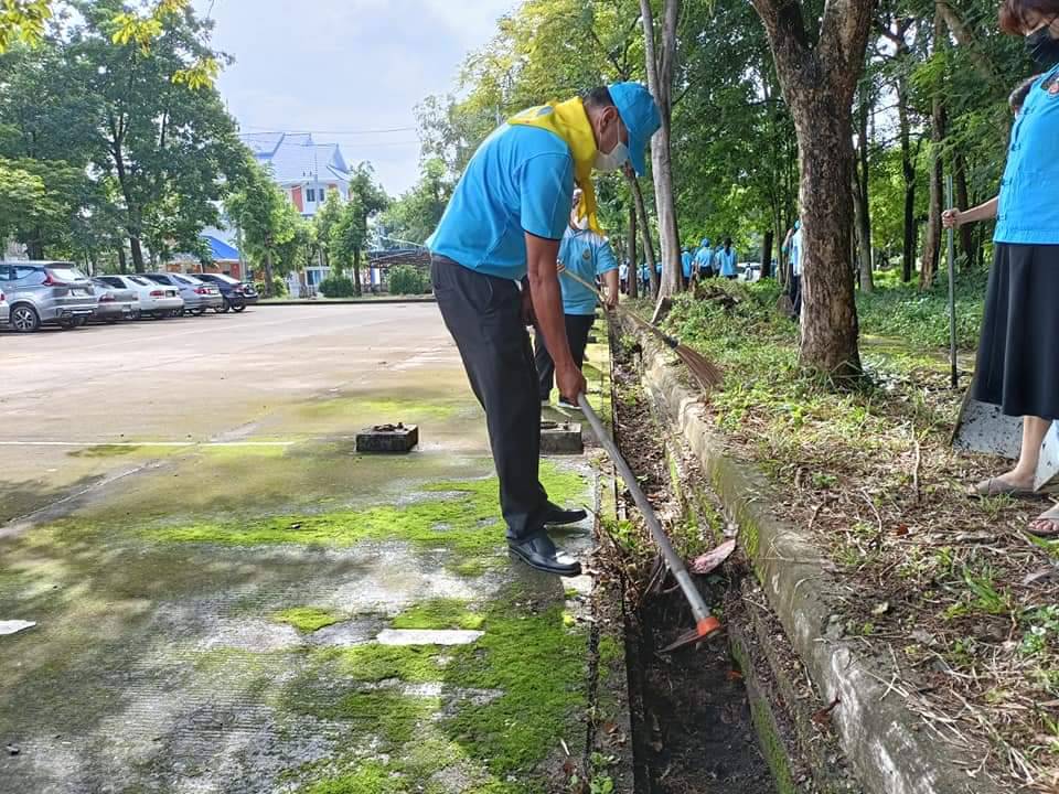 พช.ปราจีนบุรีดำเนินกิจกรรมจิตอาสาเฉลิมพระเกียรติสมเด็จพระนางเจ้าสิริกิติ์พระบรมราชินีนาถพระบรมราชชนนีพันปีหลวงเนื่องในโอกาสมหามงคลเฉลิมพระชนมพรรษา 90 พรรษา 12 สิงหาคม 2565