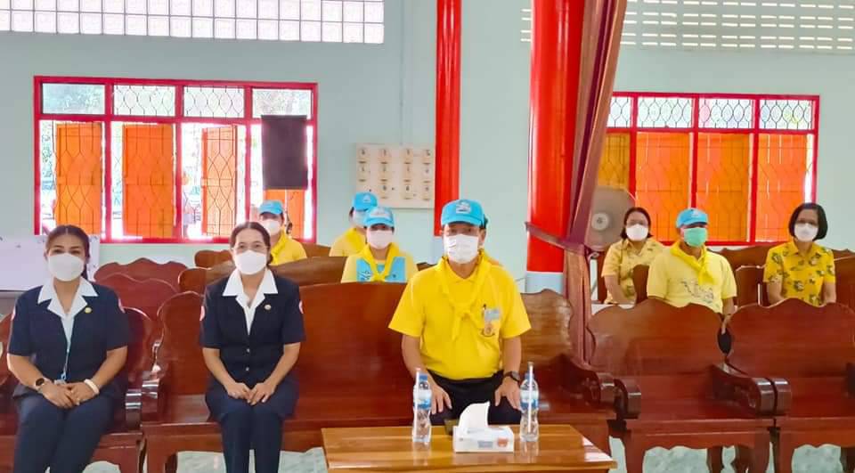 พช.ปราจีนบุรี ลงพื้นที่มอบทุนในโครงการหน่วยบำบัดทุกข์ บำรุงสุข สร้างรอยยิ้มให้ประชาชน ครั้งที่ 10 ประจำปีงบประมาณ 2565