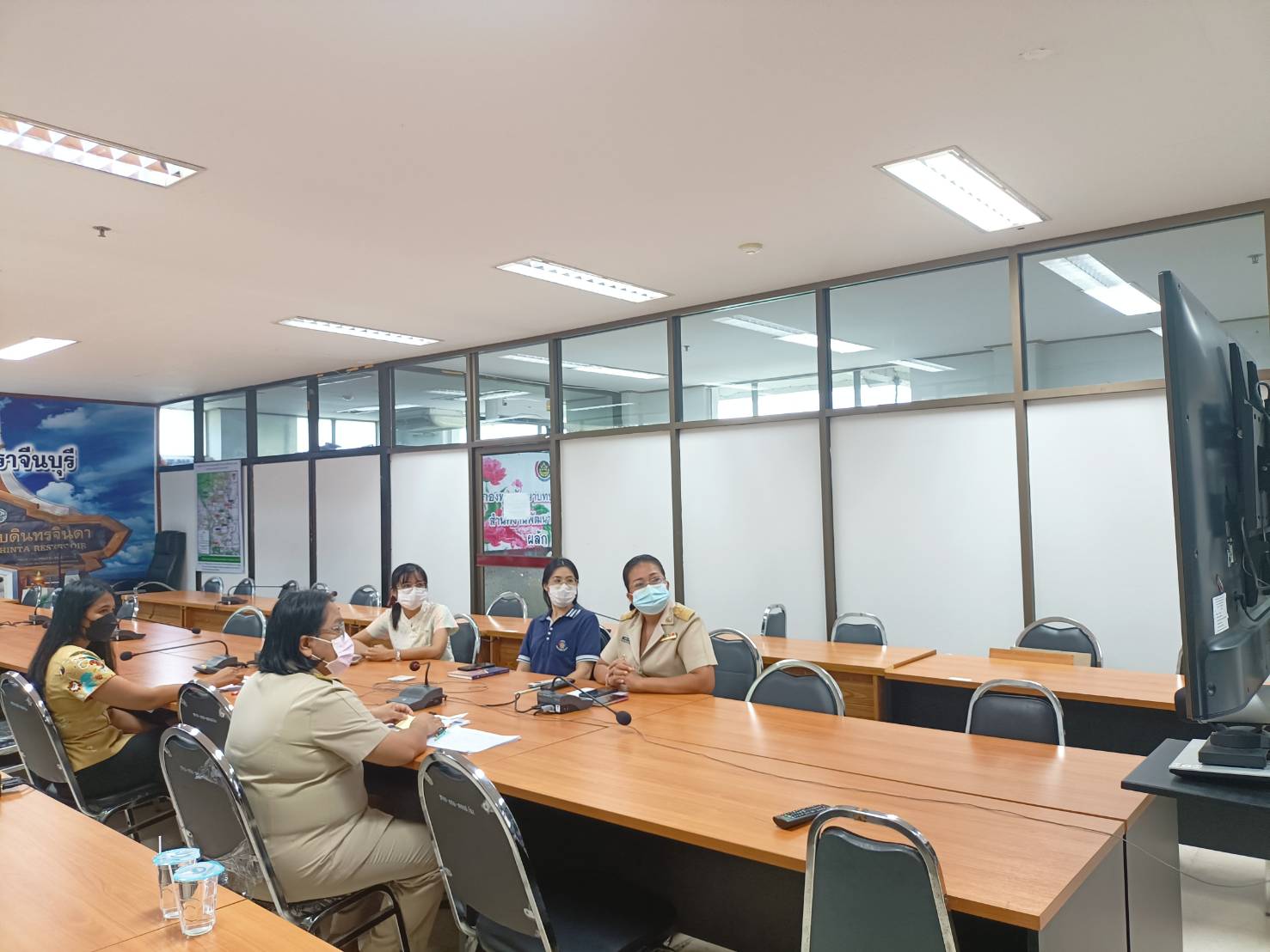 พช.ปราจีนบุรี ร่วมรับฟังการประชุมชี้แจง เร่งรัด กำกับ ติดตามการดำเนินงานกองทุนพัฒนาบทบาทสตรีผ่านระบบวีดิทัศน์ทางไกล (Video Conference) ครั้งที่ 5/2565