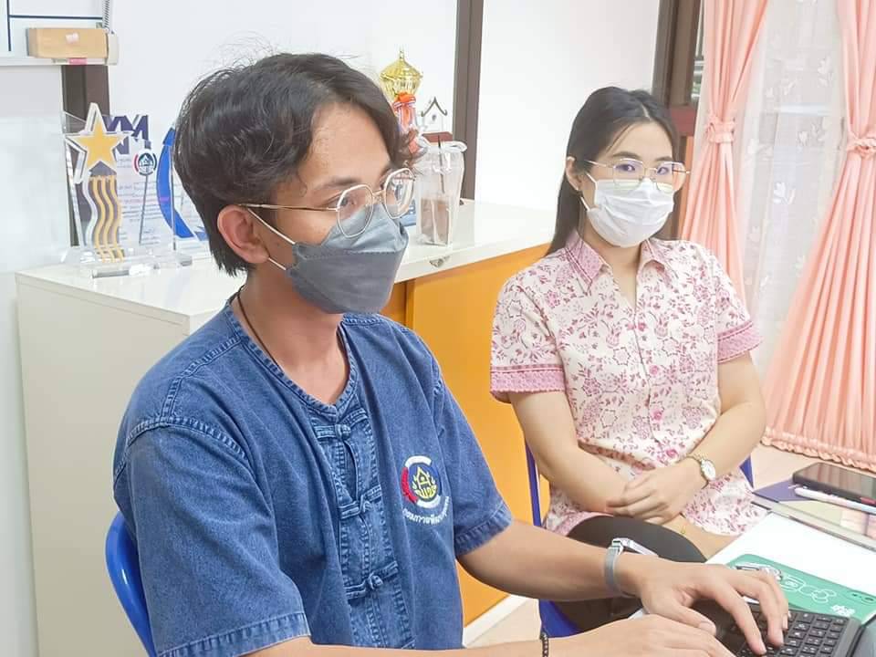 พช.ปราจีนบุรี ร่วมประชุมซักซ้อมแนวทางการตรวจสอบบัญชีเงินฝากธนาคาร และแนวทางการยืนยันลูกหนี้กองทุนพัฒนาบทบาทสตรี ผ่านระบบออนไลน์ (Zoom Cloud Meetings)
