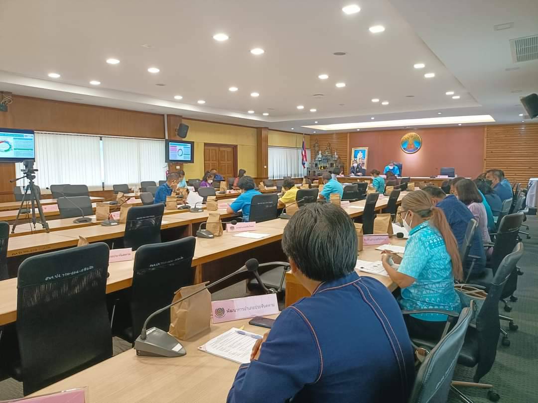 พช.ปราจีนบุรี ประชุมคณะกรรมการบริหารศูนย์อำนวยการขจัดความยากจนและพัฒนาคนทุกช่วงวัยอย่างยั่งยืนตามหลัดปรัชญาของเศรษฐกิจพอเพียงจังหวัดปราจีนบุรี (คจพ.จ.) ครั้งที่ 3/2565