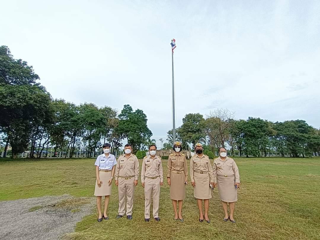 พช.ปราจีนบุรี ร่วมกิจกรรมเนื่องในวันพระราชทานธงชาติไทย (Thai National Flag Day) 28 กันยายน ประจำปี 2565