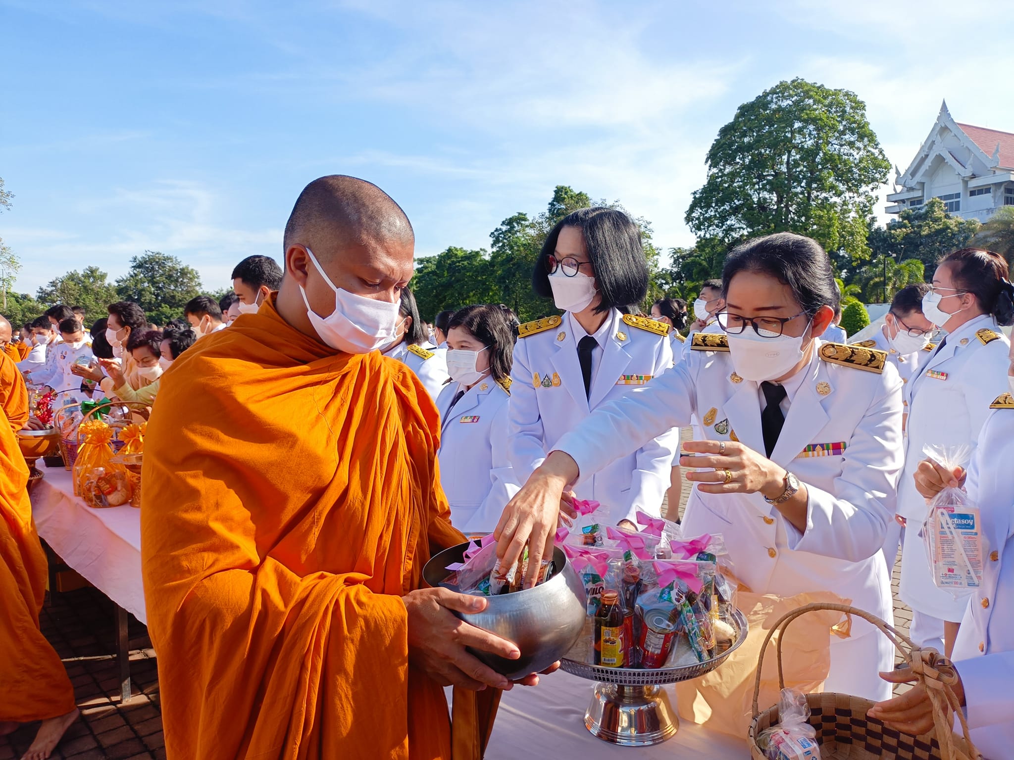 ??”พช.ปราจีนบุรี ร่วมกิจกรรมน้อมรำลึกในพระมหากรุณาธิคุณ เนื่องในวันคล้ายวันสวรรคต พระบาทสมเด็จพระบรมชนกาธิเบศร มหาภูมิพลอดุลยเดชมหาราช บรมนาถบพิตร”