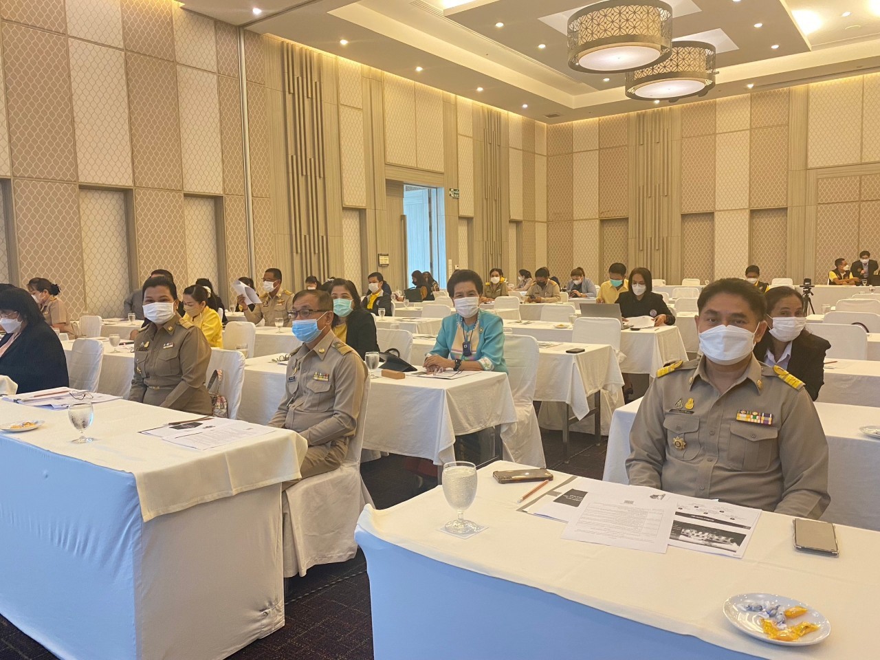 “พช.ปราจีนบุรี ร่วมประชุมประชาคมรับฟังความคิดเห็นต่อร่างแผนพัฒนาจังหวัดปราจีนบุรี พ.ศ. 2566-2570 (ฉบับทบทวน ประจำปีงบประมาณ พ.ศ. 2567) และร่างแผนปฏิบัติราชการ ประจำปีงบประมาณ พ.ศ. 2567 ของจังหวัดปราจีนบุรี”