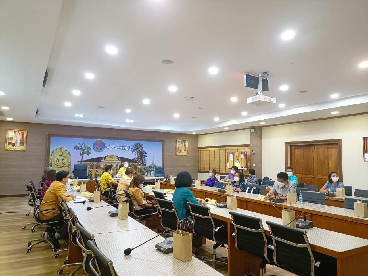 ✨✨”พช. ปราจีนบุรี ร่วมประชุมขับเคลื่อนและติดตามนโยบายของรัฐบาลและการกิจสำคัญของกระทรวงมหาดไทย ประจำปีงบประมาณ พ.ศ. 2566 (เดือนพฤศจิกายน 2565)”
