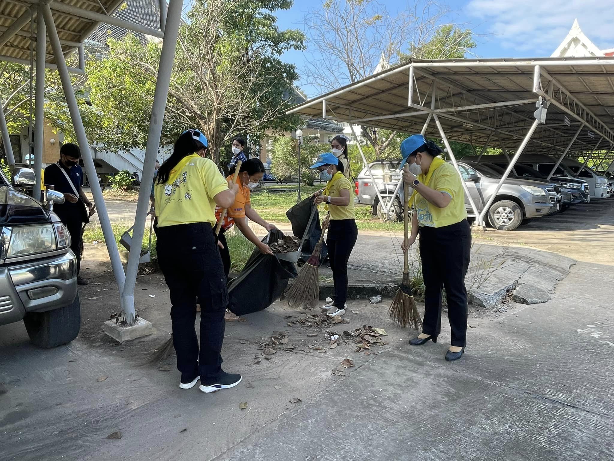 ✨✨”พช.ปราจีนบุรี ร่วมกิจกรรมจิตอาสาบำเพ็ญสาธารณะประโยชน์ เนื่องในวันคล้ายวันพระราชสมภพ พระบาทสมเด็จพระบรมชนกาธิเบศร มหาภูมิพลอดุลยเดชมหาราช บรมนาถบพิตร”