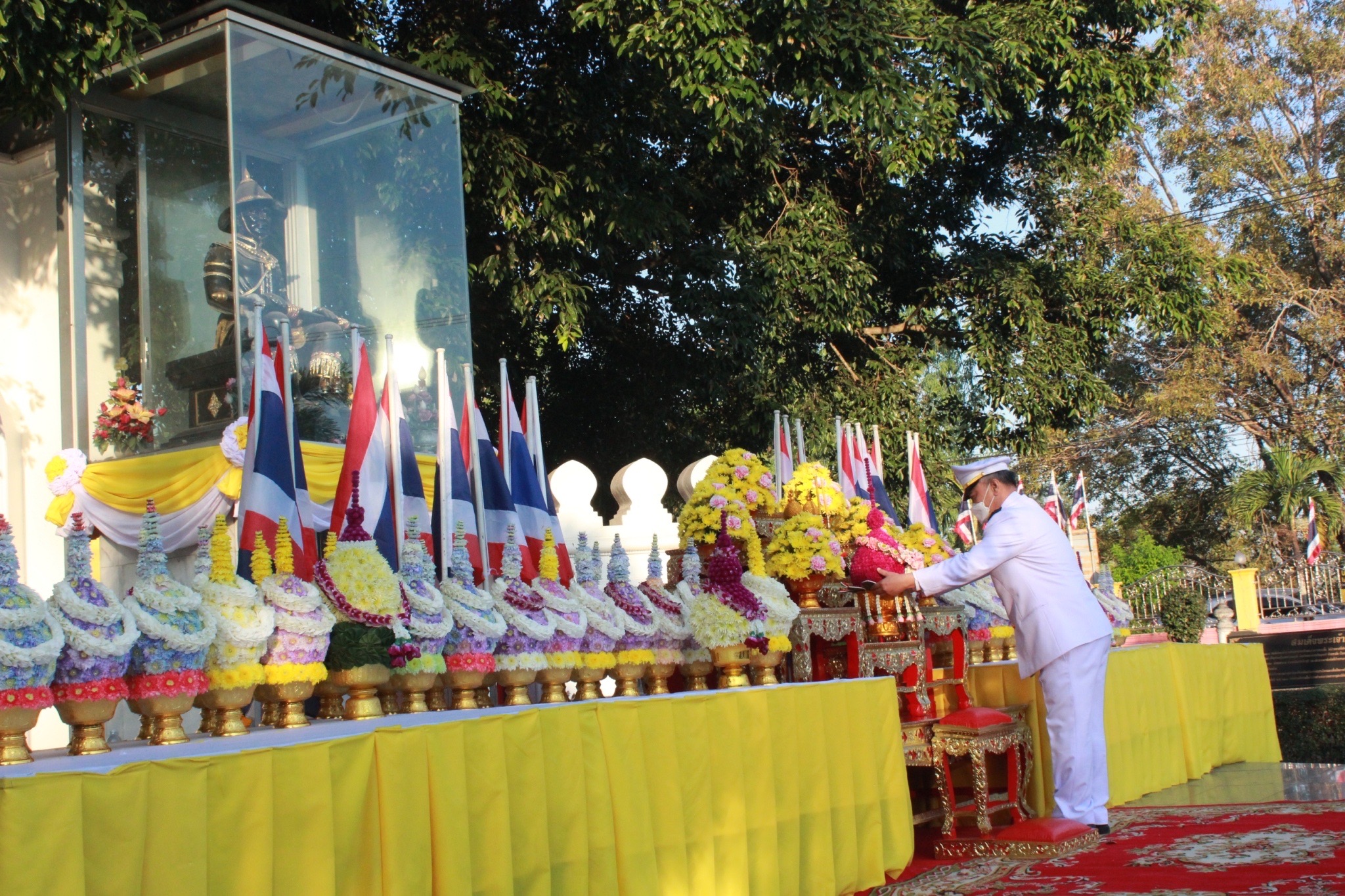 ✨✨”พช.ปราจีนบุรี ร่วมพิธีถวายราชสักการะพระบรมราชานุสาวรีย์ สมเด็จพระเจ้าตากสินมหาราช″
