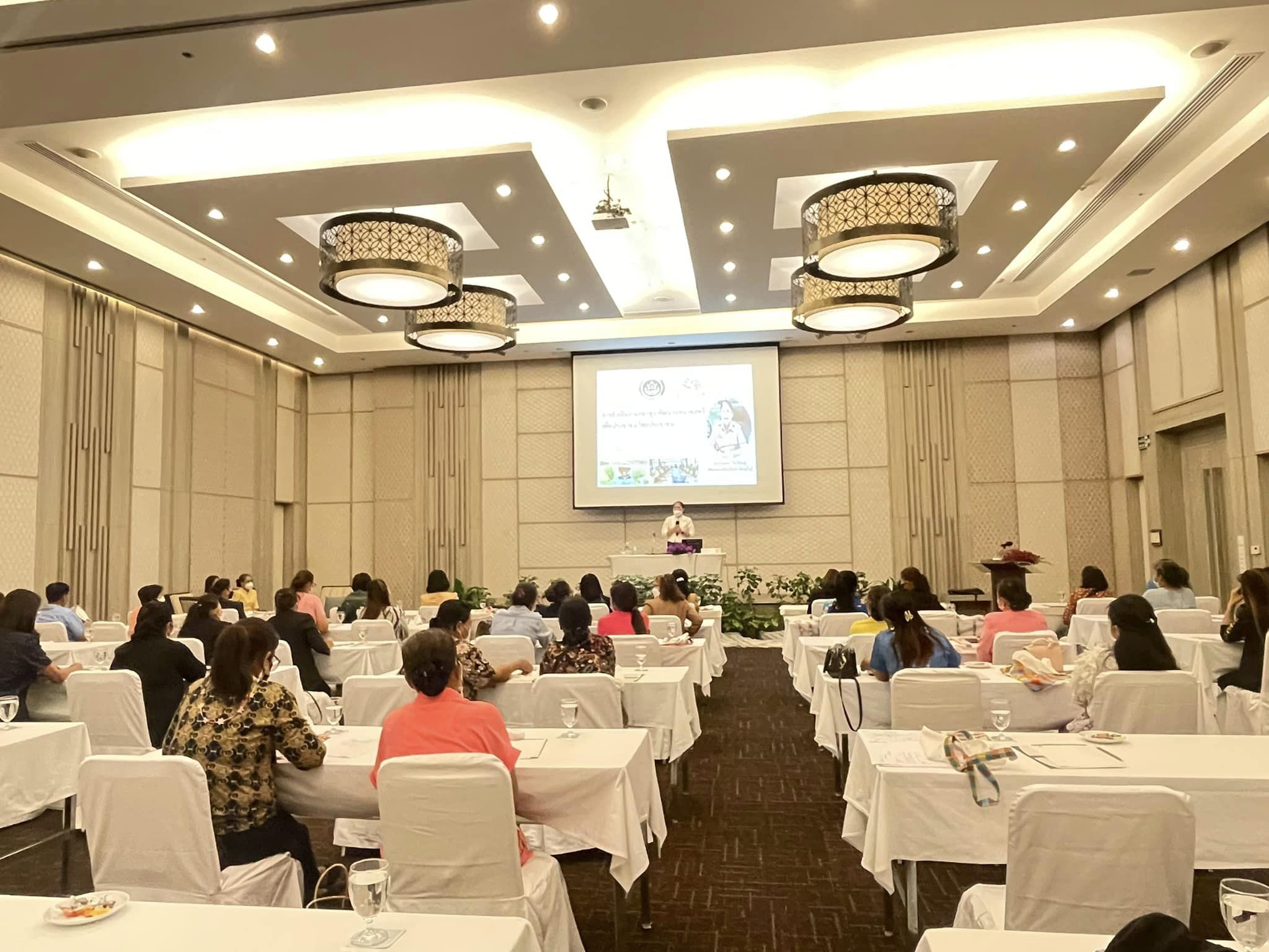 ✨✨”พช.ปราจีนบุรี จัดโครงการพัฒนาทักษะอาชีพแก่สมาชิกกองทุนพัฒนาบทบาทสตรี“