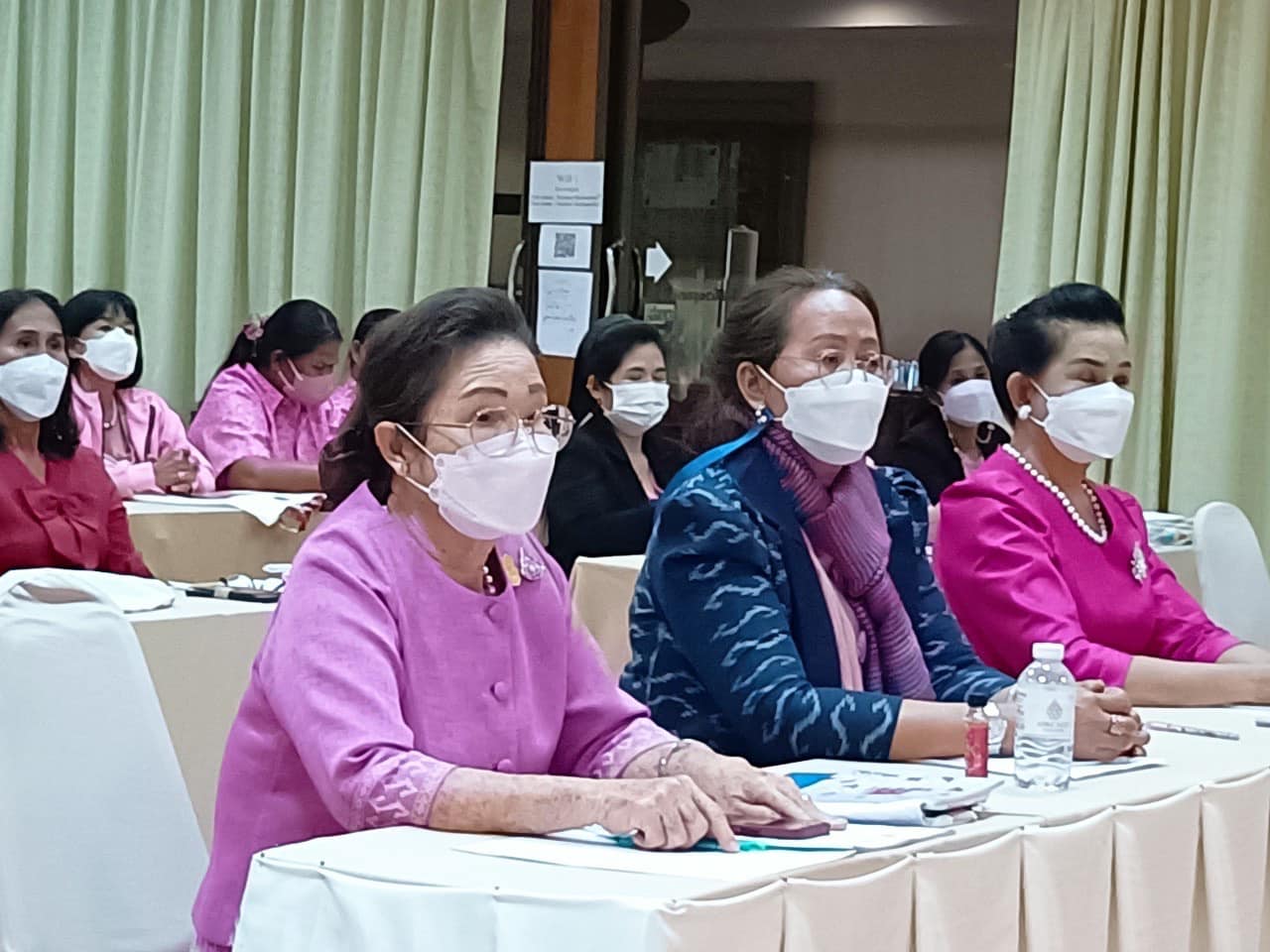 ✨✨”พช.ปราจีนบุรี จัดโครงการเพิ่มประสิทธิภาพการปฏิบัติงานกองทุนพัฒนาบทบาทสตรี กิจกรรมที่ 2 เพิ่มประสิทธิภาพการปฏิบัติงานกองทุนพัฒนาบทบาทสตรี แก่กลไกขับเคลื่อนกองทุนพัฒนาบทบาทสตรีระดับจังหวัด”