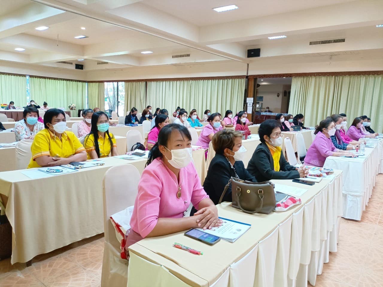 ✨✨”พช.ปราจีนบุรี จัดโครงการเพิ่มประสิทธิภาพการปฏิบัติงานกองทุนพัฒนาบทบาทสตรี กิจกรรมที่ 2 เพิ่มประสิทธิภาพการปฏิบัติงานกองทุนพัฒนาบทบาทสตรี แก่กลไกขับเคลื่อนกองทุนพัฒนาบทบาทสตรีระดับจังหวัด”
