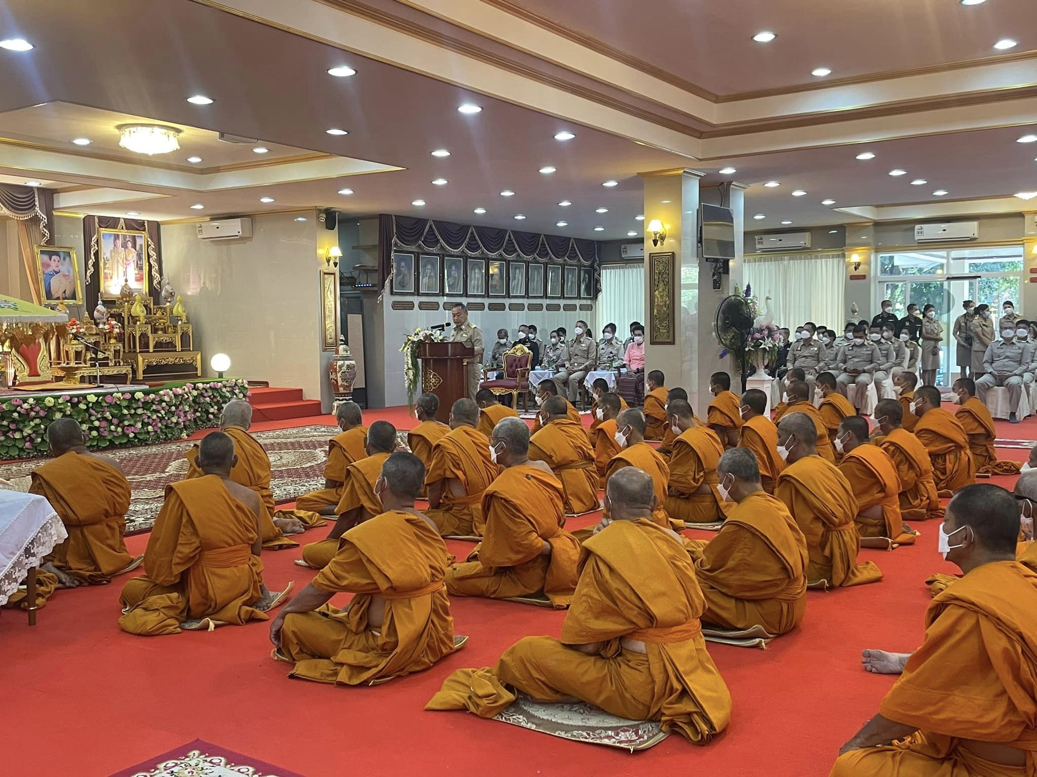 ✨✨”พช.ปราจีนบุรี ร่วมพิธีลาสิกขา โครงการบรรพชาอุปสมบท 99 รูป ถวายพระพรชัยมงคลแด่สมเด็จพระเจ้าลูกเธอ เจ้าฟ้าพัชรกิติยาภา นเรนทิราเทพยวดี กรมหลวงราชสาริณีสิริพัชร มหาวัชรราชธิดา กระทรวงมหาดไทย”