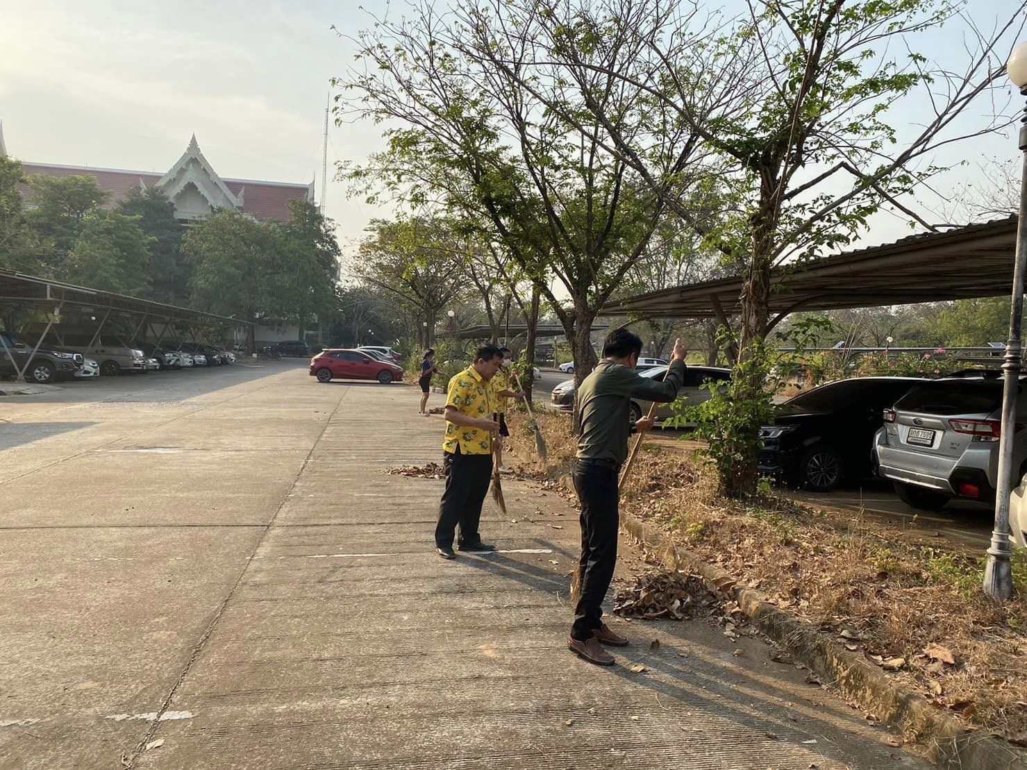 ✨✨”พช.ปราจีนบุรี ร่วมกิจกรรมทำความสะอาดสถานที่ตั้งของหน่วยงานและบริเวณ โดยรอบเป็นประจำทุกวันพุธ”