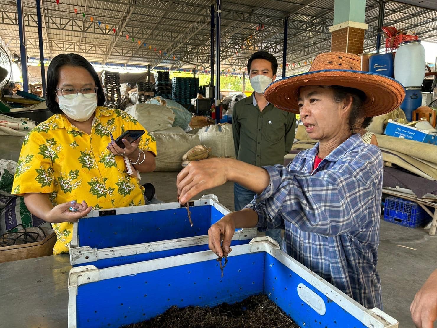 ✨✨”พช.ปราจีนบุรี ติดตามการดำเนินงานโครงการที่สมาชิกได้รับการสนับสนุนเงินจากกองทุนพัฒนาบทบาทสตรีจังหวัดปราจีนบุรี ประเภทเงินทุนหมุนเวียน ในปีงบประมาณ พ.ศ 2566″