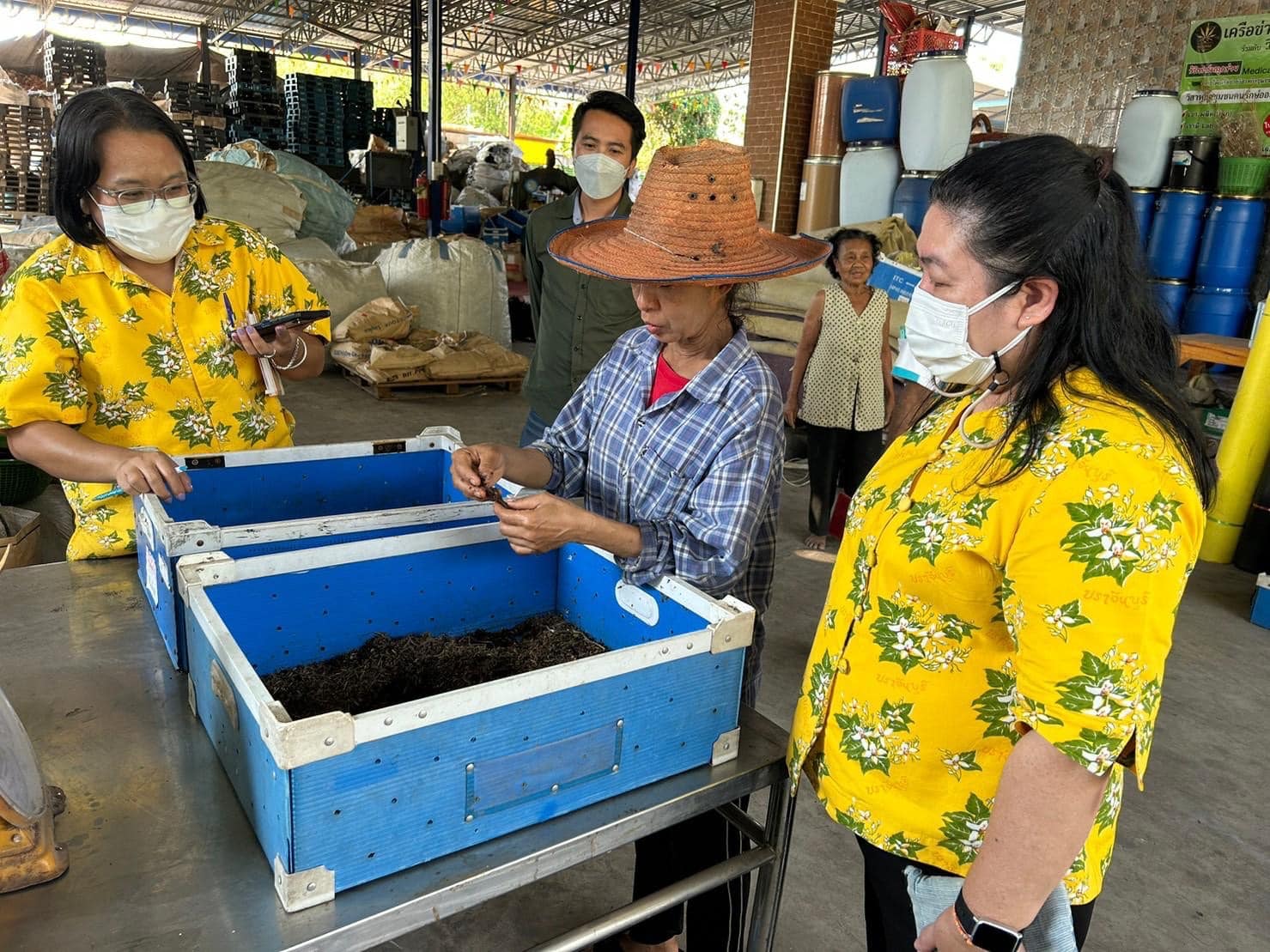 ✨✨”พช.ปราจีนบุรี ติดตามการดำเนินงานโครงการที่สมาชิกได้รับการสนับสนุนเงินจากกองทุนพัฒนาบทบาทสตรีจังหวัดปราจีนบุรี ประเภทเงินทุนหมุนเวียน ในปีงบประมาณ พ.ศ 2566″