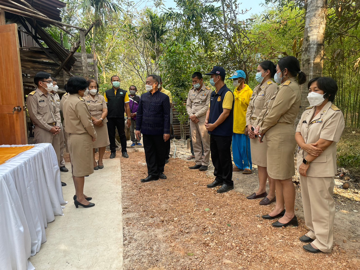 ??”จังหวัดปราจีนบุรี มอบบ้านโครงการบ้านห่วงใยจากใจ GLO (สำนักงานสลากกินแบ่งรัฐบาล) ประจำปี 2565 ให้แก่ครัวเรือนเป้าหมาย อำเภอประจันตคาม”