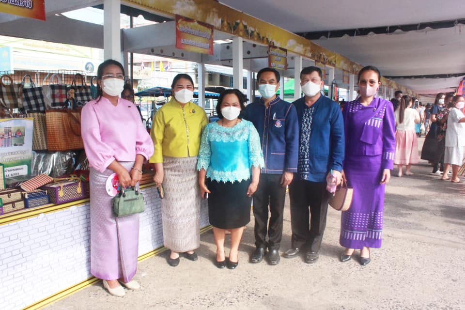 ??”พช.ปราจีนบุรี จัดโครงการส่งเสริมช่องทางการตลาดผลิตภัณฑ์กลุ่มอาชีพสมาชิกกองทุนพัฒนาบทบาทสตรี”