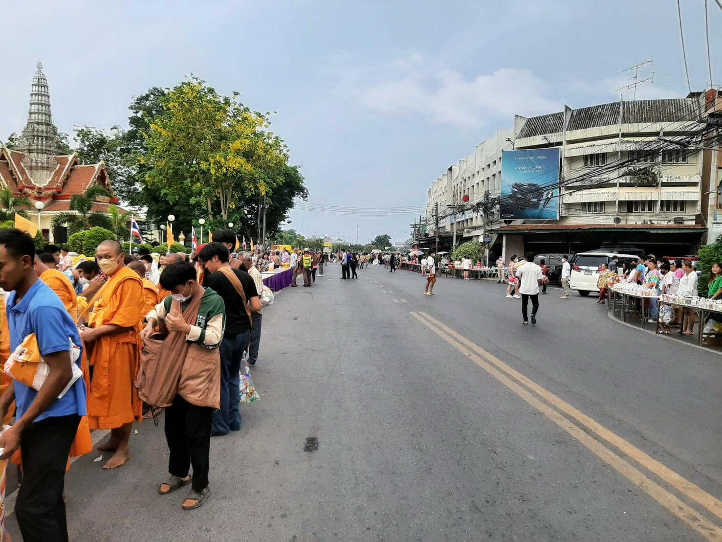✨✨”พช.ปราจีนบุรี ร่วมพิธีทำบุญตักบาตรเนื่องในวันสงกรานต์ ประจำปี 2566″