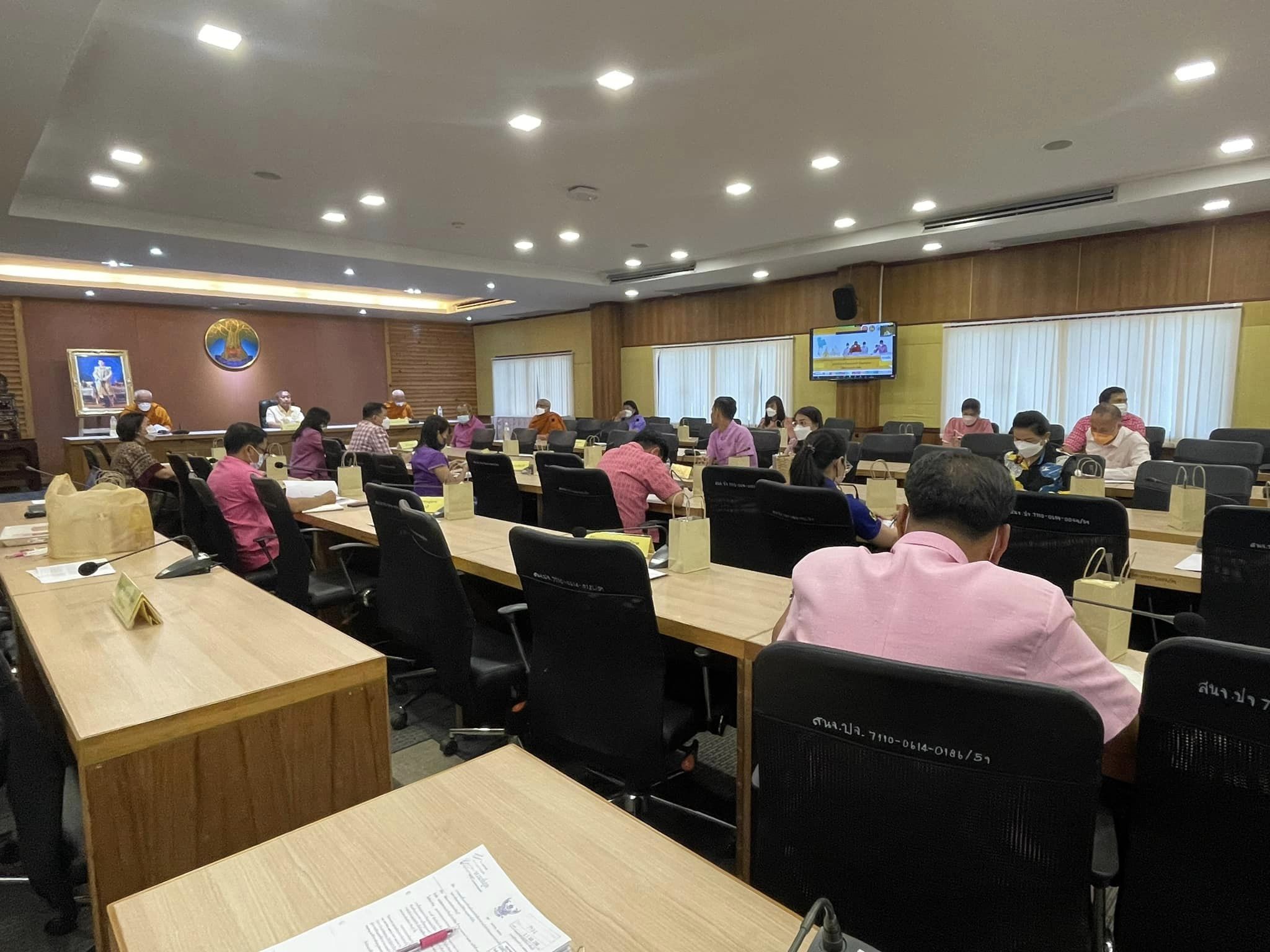 ✨✨”พช.ปราจีนบุรี ร่วมประชุมชี้แจงการขับเคลื่อนการดำเนินงานตามบันทึกข้อตกลงความร่วมมือ บทบาทในการเกื้อหนุนระหว่างวัดและชุมชนให้มีความสุขอย่างยั่งยืน”