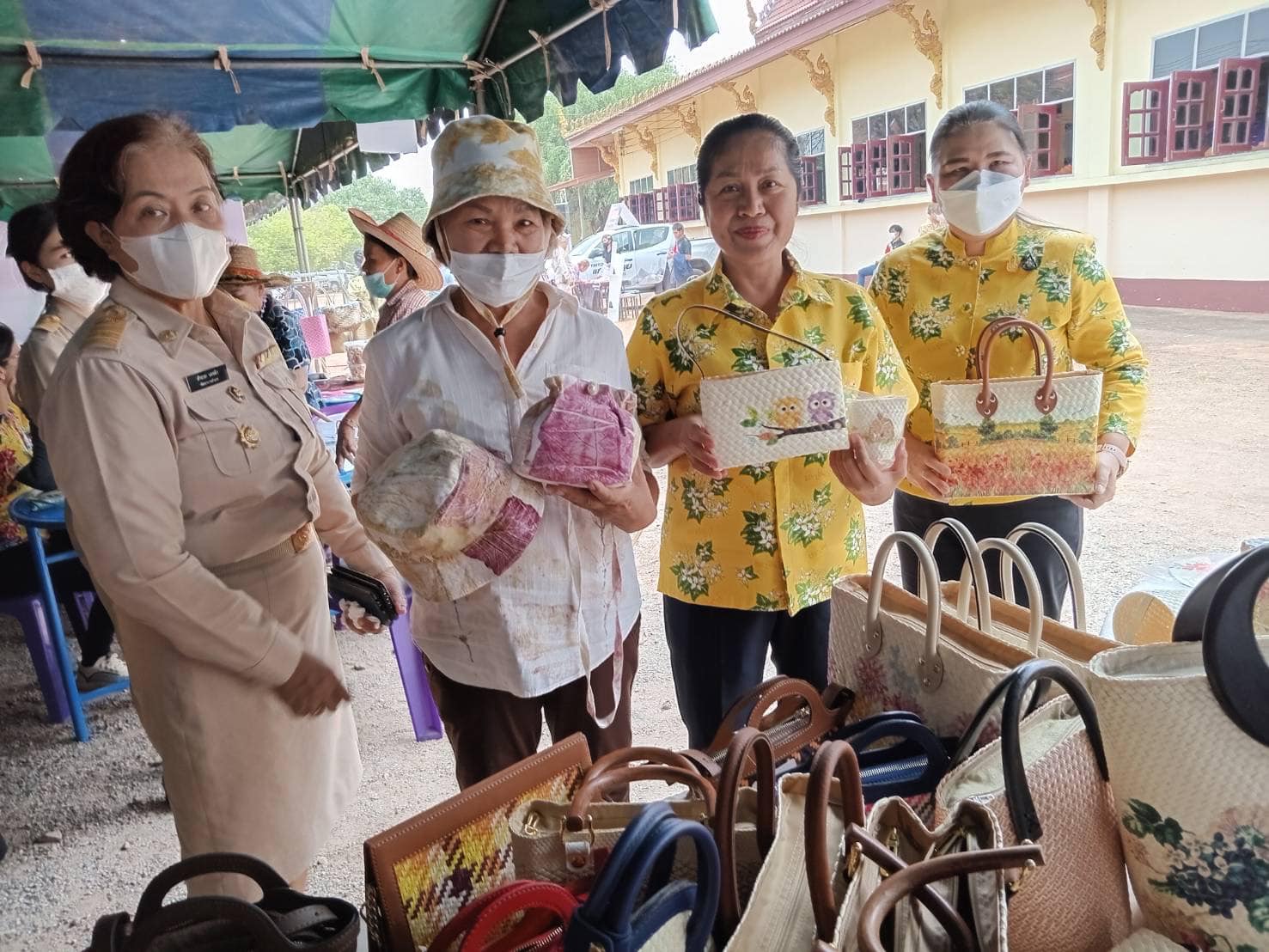 ✨✨”พช.ปราจีนบุรี ร่วมโครงการ หน่วยบำบัดทุกข์ บำรุงสุข สร้างรอยยิ้มให้ประชาชน ประจำปีงบประมาณ พ.ศ. 2566”