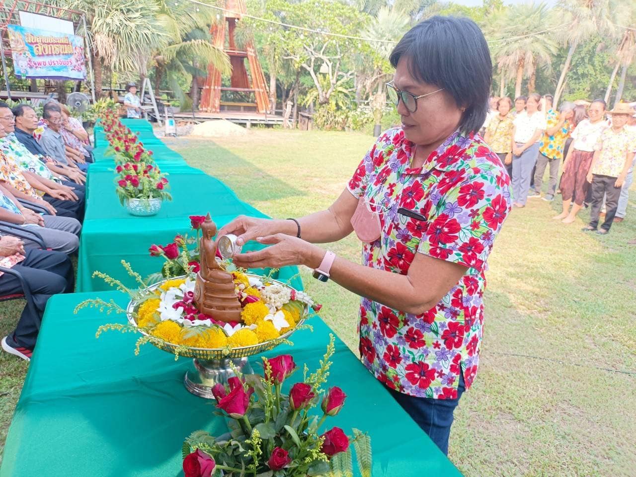 ✨✨”พช.ปราจีนบุรี ร่วมพิธีรดน้ำขอพรจากผู้ใหญ่ เนื่องในประเพณีสงกรานต์ ประจำปี 2566”