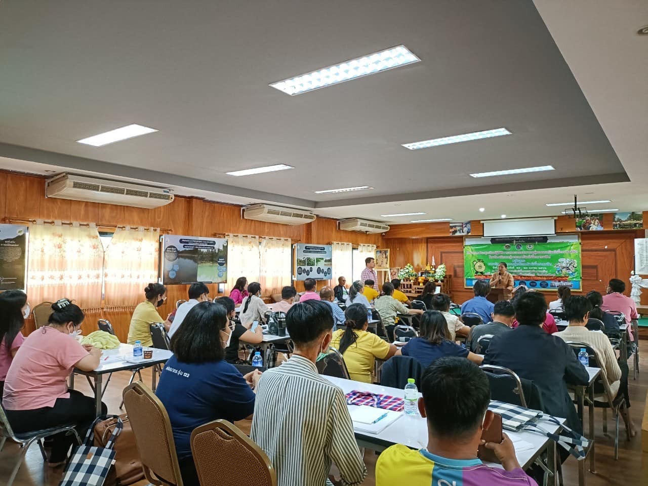 ??”พช.ปราจีนบุรี จัดโครงการประชุมเชิงปฏิบัติการคณะกรรมการกลุ่มออมทรัพย์เพื่อการผลิตโดยโรงเรียนกลุ่มออมทรัพย์เพื่อการผลิต รุ่นที่ 1″