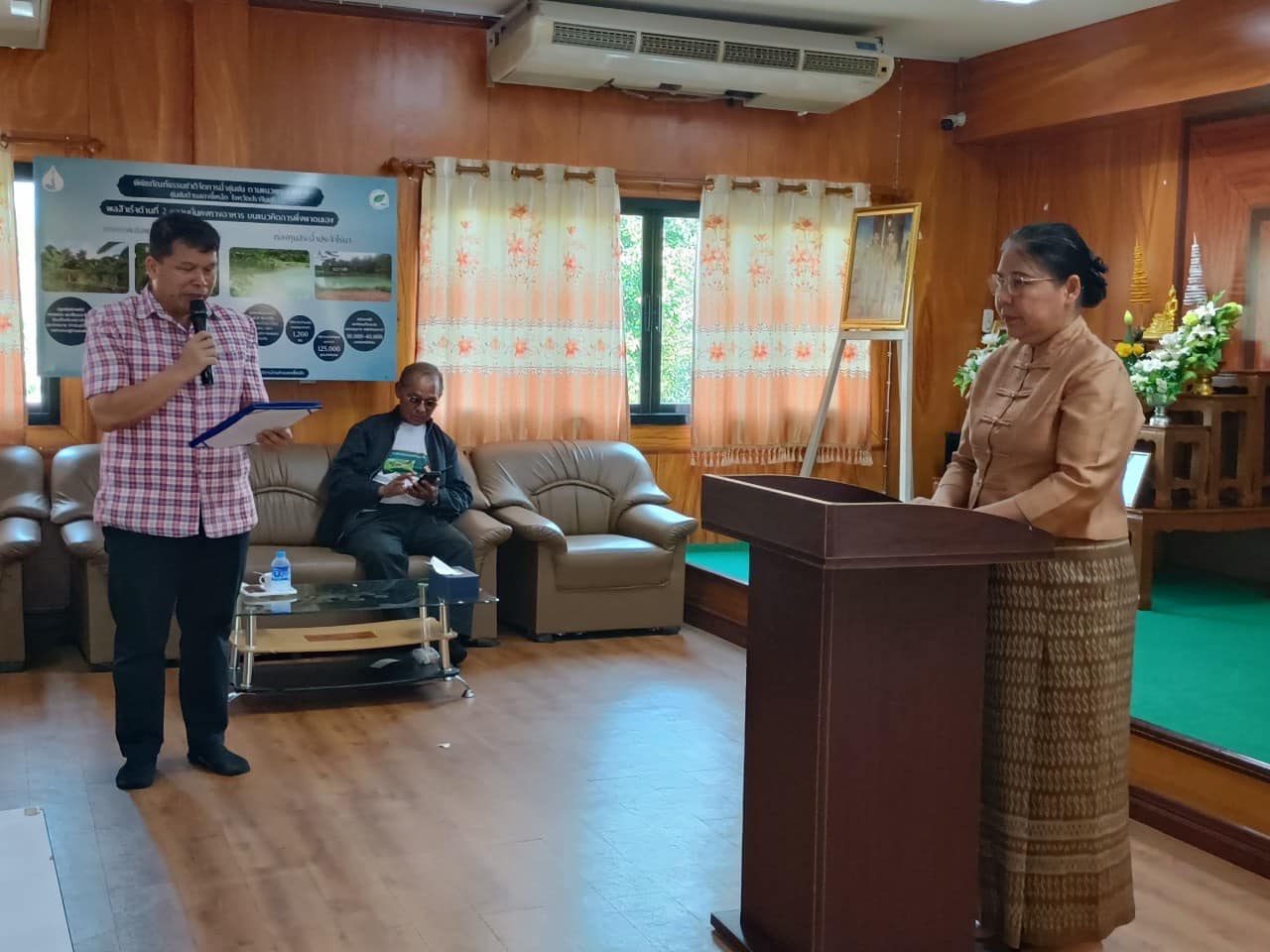 ??”พช.ปราจีนบุรี จัดโครงการประชุมเชิงปฏิบัติการคณะกรรมการกลุ่มออมทรัพย์เพื่อการผลิตโดยโรงเรียนกลุ่มออมทรัพย์เพื่อการผลิต รุ่นที่ 1″