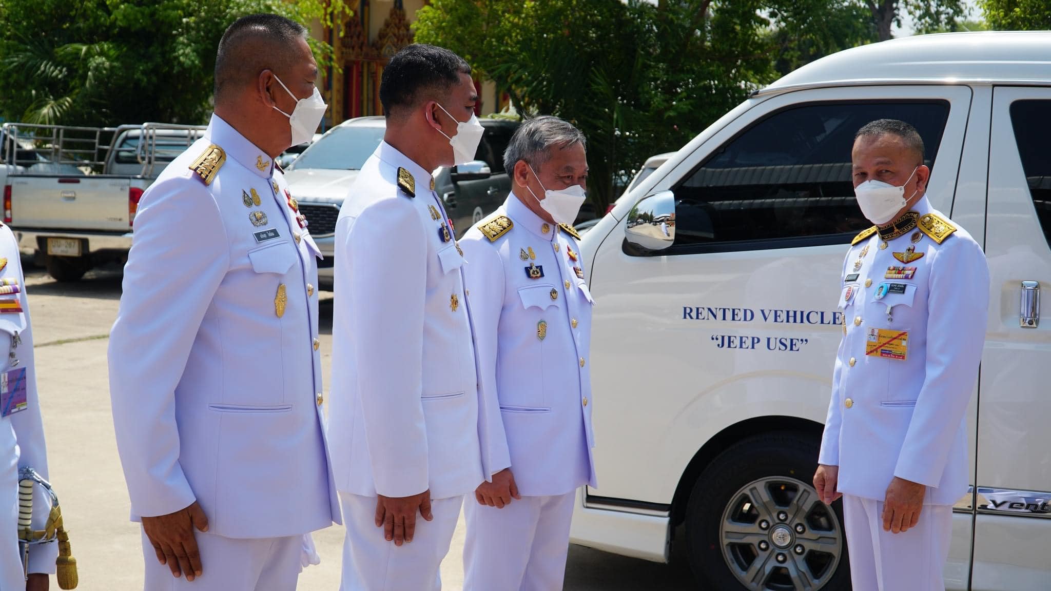 ??”พระบาทสมเด็จพระเจ้าอยู่หัว ทรงพระกรุณาโปรดพระราชทานผ้าไตร น้ำสรง และเครื่องสักการะ และไทยธรรมพระราชทาน ถวายแด่ พระครูสิริพัฒนโสภณ (เสริม ฐิตธมฺโม) ที่ปรึกษาเจ้าคณะจังหวัดปราจีนบุรี เจ้าอาวาสวัดสง่างาม เนื่องในโอกาสเจริญอายุวัฒนมงคล 83 ปี”