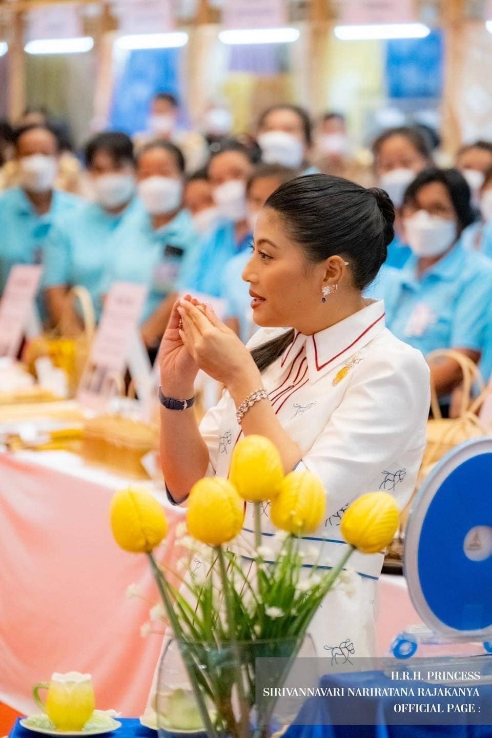 ??พช. ปราจีนบุรี : ร่วมเฝ้ารับเสด็จสมเด็จพระเจ้าลูกเธอ เจ้าฟ้าสิริวัณณวรี นารีรัตนราชกัญญา เนื่องในโอกาสเสด็จทอดพระเนตรนิทรรศการ การจัดแสดงและจำหน่ายผลิตภัณฑ์ภูมิปัญญาผ้าไทยและงานหัตถกรรมชุมชน ภาคกลาง