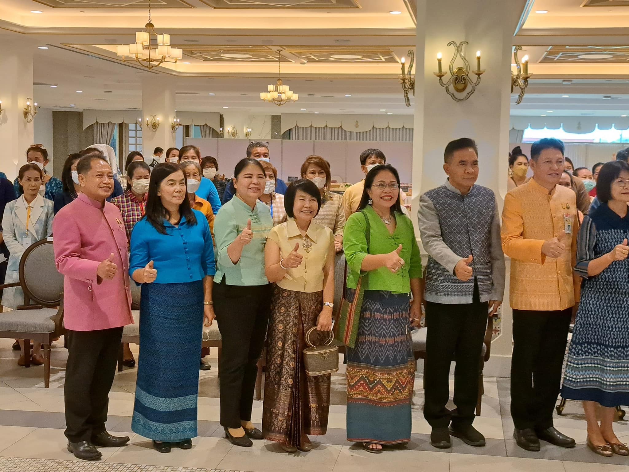 ??”พช.ปราจีนบุรี ร่วมโครงการพัฒนาศักยภาพผู้ผลิต ผู้ประกอบการประเภทผ้า และหัตถกรรมและโครงการจัดแสดงและจำหน่ายผลิตภัณฑ์ภูมิปัญญาผ้าไทย และงานหัตถกรรมชุมชน”