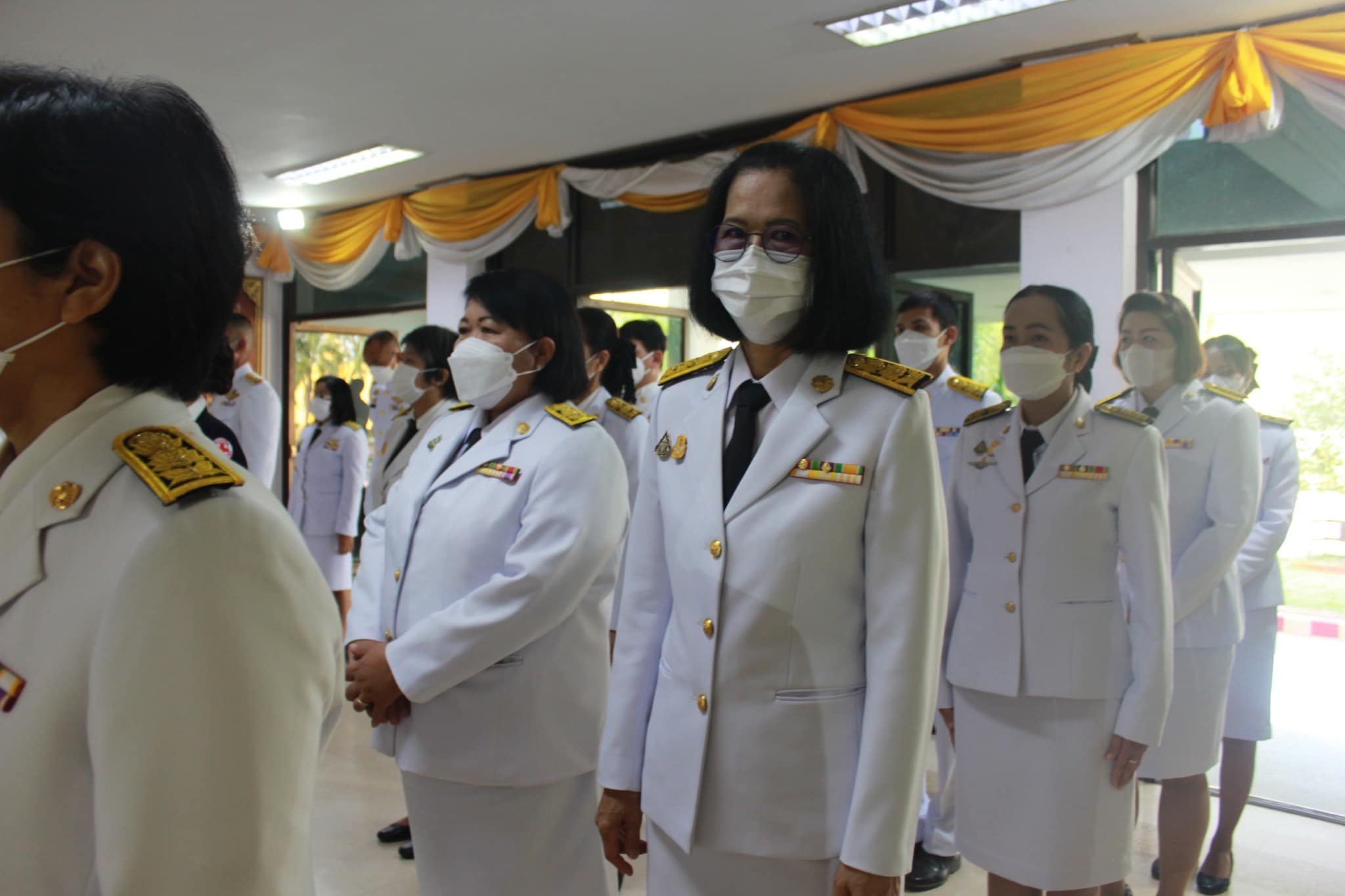 ??”พช.ปราจีนบุรี ร่วมพิธีลงนามถวายพระพรชัยมงคลเนื่องใน “วันฉัตรมงคล””