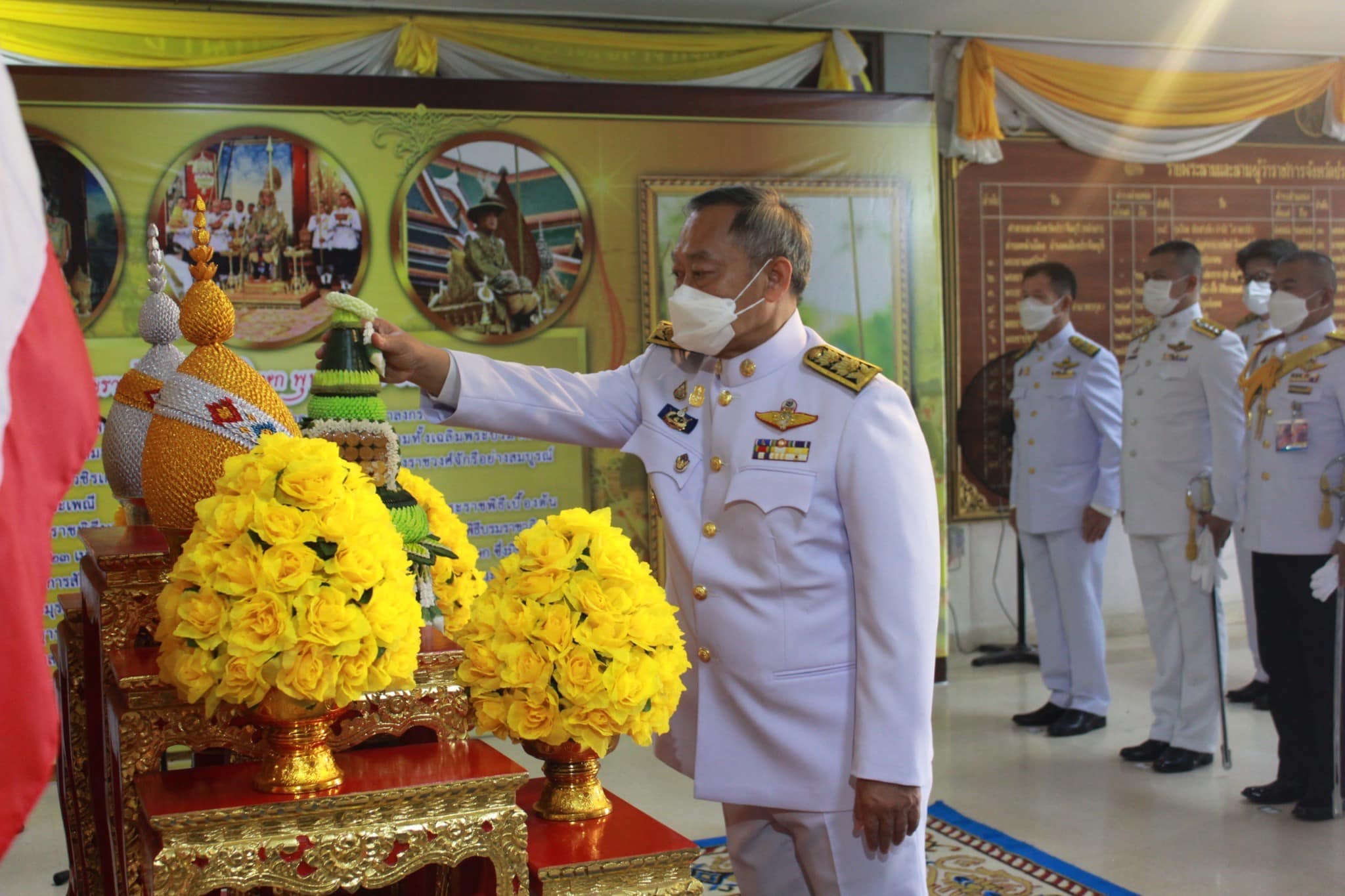 ??”พช.ปราจีนบุรี ร่วมพิธีลงนามถวายพระพรชัยมงคลเนื่องใน “วันฉัตรมงคล””