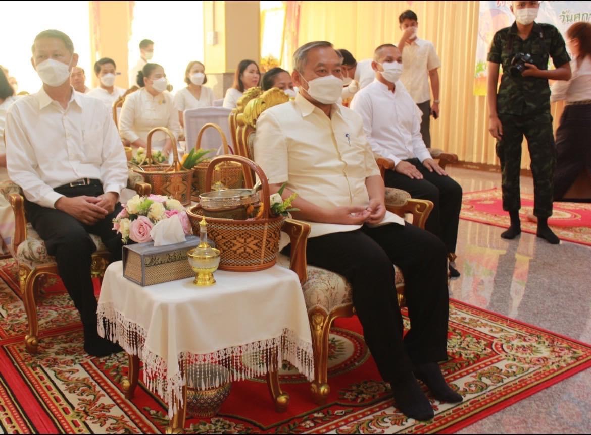 ✨✨”พช.ปราจีนบุรี ร่วมกิจกรรมเข้าวัดปฏิบัติธรรมวันธรรมสวนะ “ครอบครัวหิ้วตะกร้า ศรัทธาอิ่มบุญ อุดหนุนชุมชน””