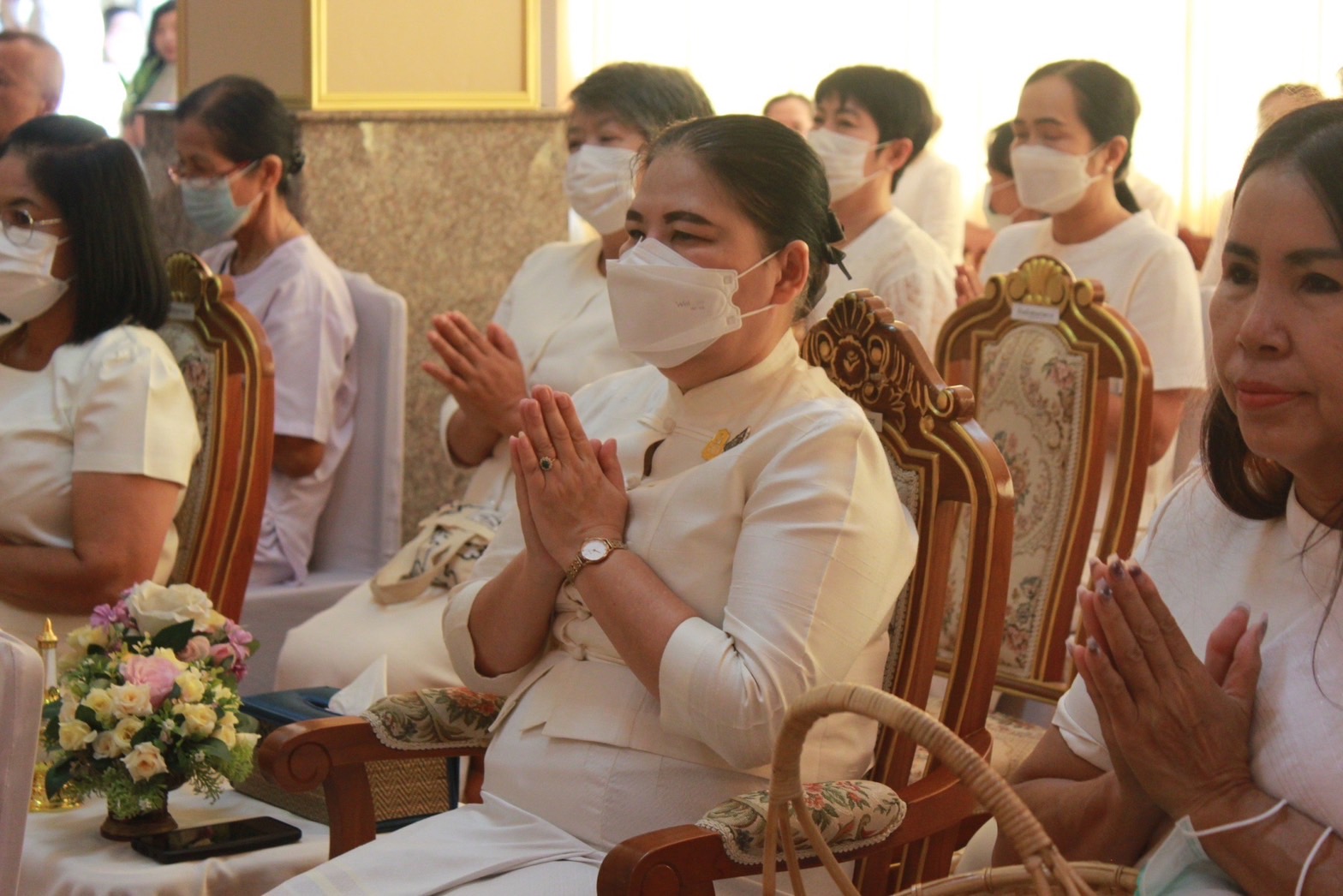 ✨✨”พช.ปราจีนบุรี ร่วมกิจกรรมเข้าวัดปฏิบัติธรรมวันธรรมสวนะ “ครอบครัวหิ้วตะกร้า ศรัทธาอิ่มบุญ อุดหนุนชุมชน””