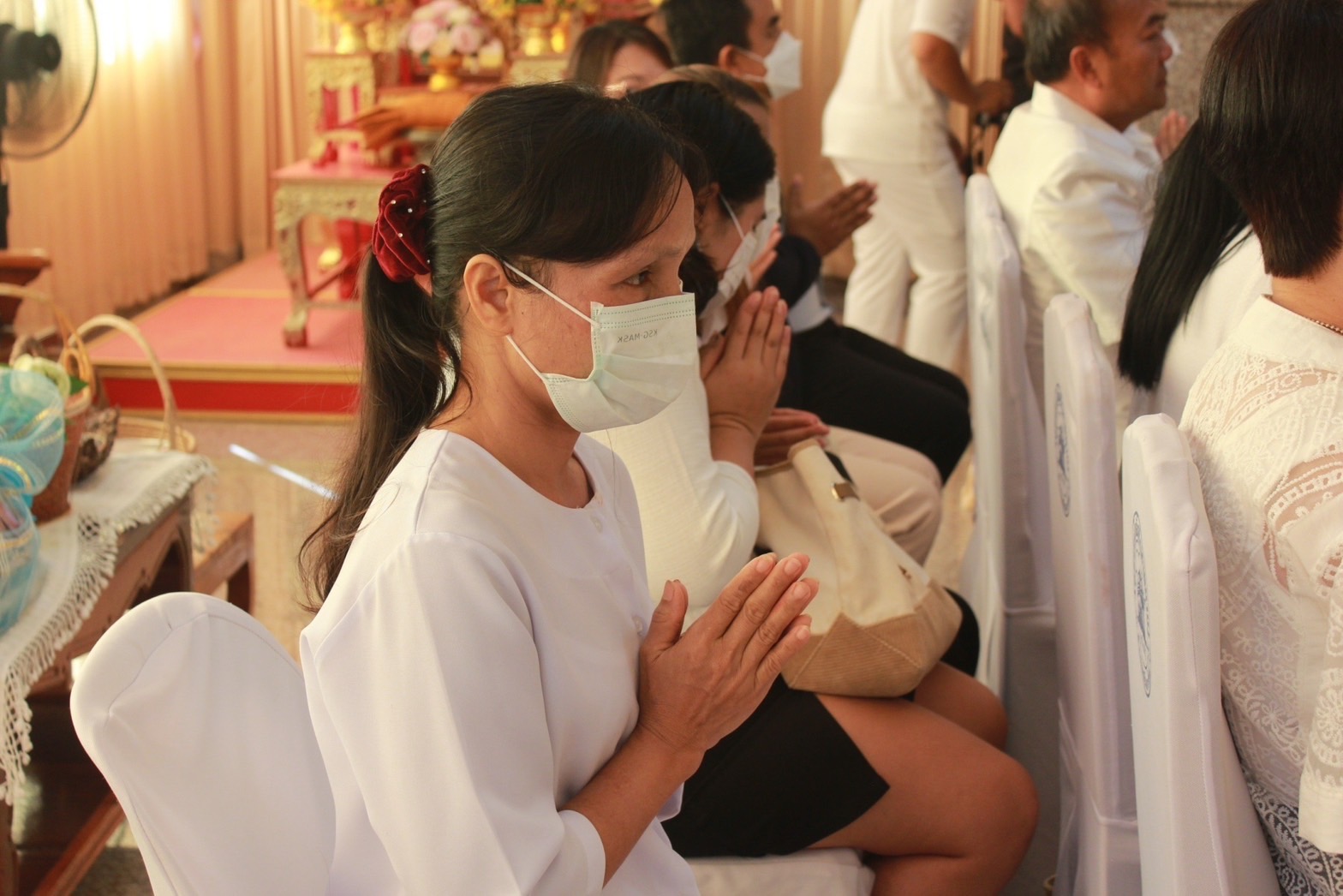 ✨✨”พช.ปราจีนบุรี ร่วมกิจกรรมเข้าวัดปฏิบัติธรรมวันธรรมสวนะ “ครอบครัวหิ้วตะกร้า ศรัทธาอิ่มบุญ อุดหนุนชุมชน””