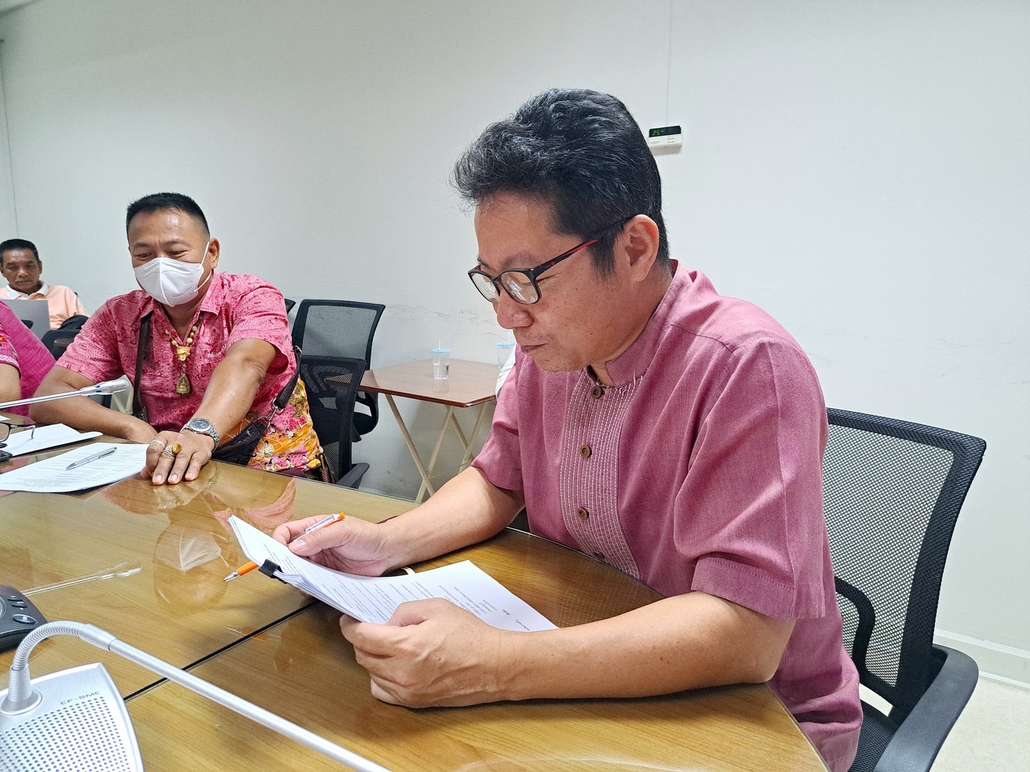 ??”พช.ปราจีนบุรี ประชุมเตรียมความพร้อมการจัดงาน OTOP Midyear 2023″
