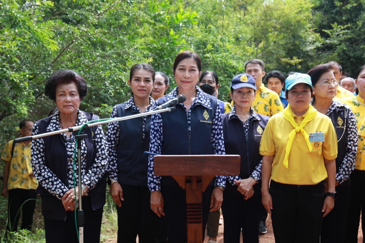 ✨✨”พช.ปราจีนบุรี พิธีเปิดโครงการแม่บ้านมหาดไทย สร้างแหล่งอาหารที่มั่นคง ในชุมชนที่ยั่งยืน”