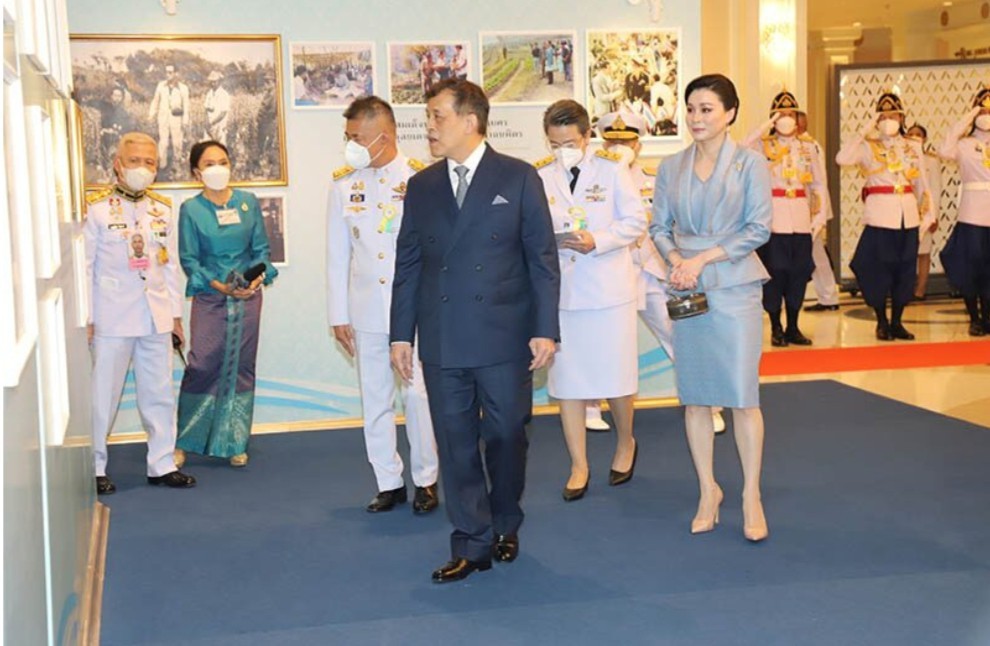 ✨✨”พช.ปราจีนบุรี ร่วมเฝ้ารับเสด็จฯ พระบาทสมเด็จพระเจ้าอยู่หัว และ สมเด็จพระนางเจ้าฯ พระบรมราชินี และสนับสนุนการจัดมหกรรมกองทุนแม่ของแผ่นดิน ประจำปี 2566”