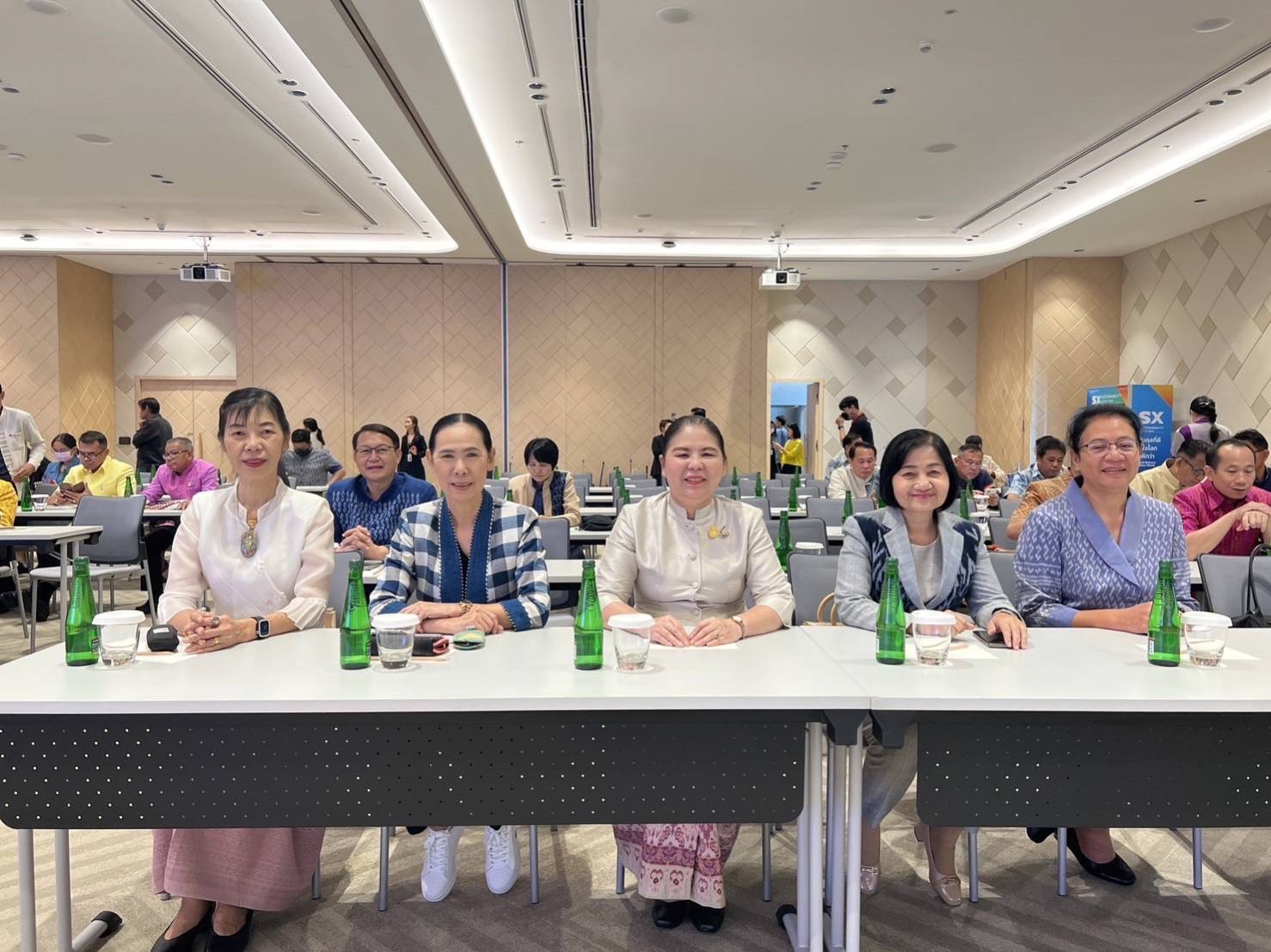 👇👇”พช.ปราจีนบุรี ร่วมประชุมเชิงปฏิบัติการนำเสนอความสำเร็จการพัฒนากลไกขับเคลื่อนการพัฒนาเศรษฐกิจฐานรากระดับประเทศ”