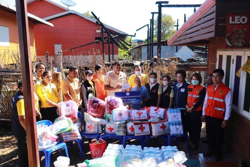 ✨✨”พช.ปราจีนบุรี ร่วมกับมูลนิธิกองทุนช่วยเหลือผู้ประสบภัยพิบัติจังหวัดปราจีนบุรี ช่วยเหลือครัวเรือนผู้ประสบอัคคีภัย”