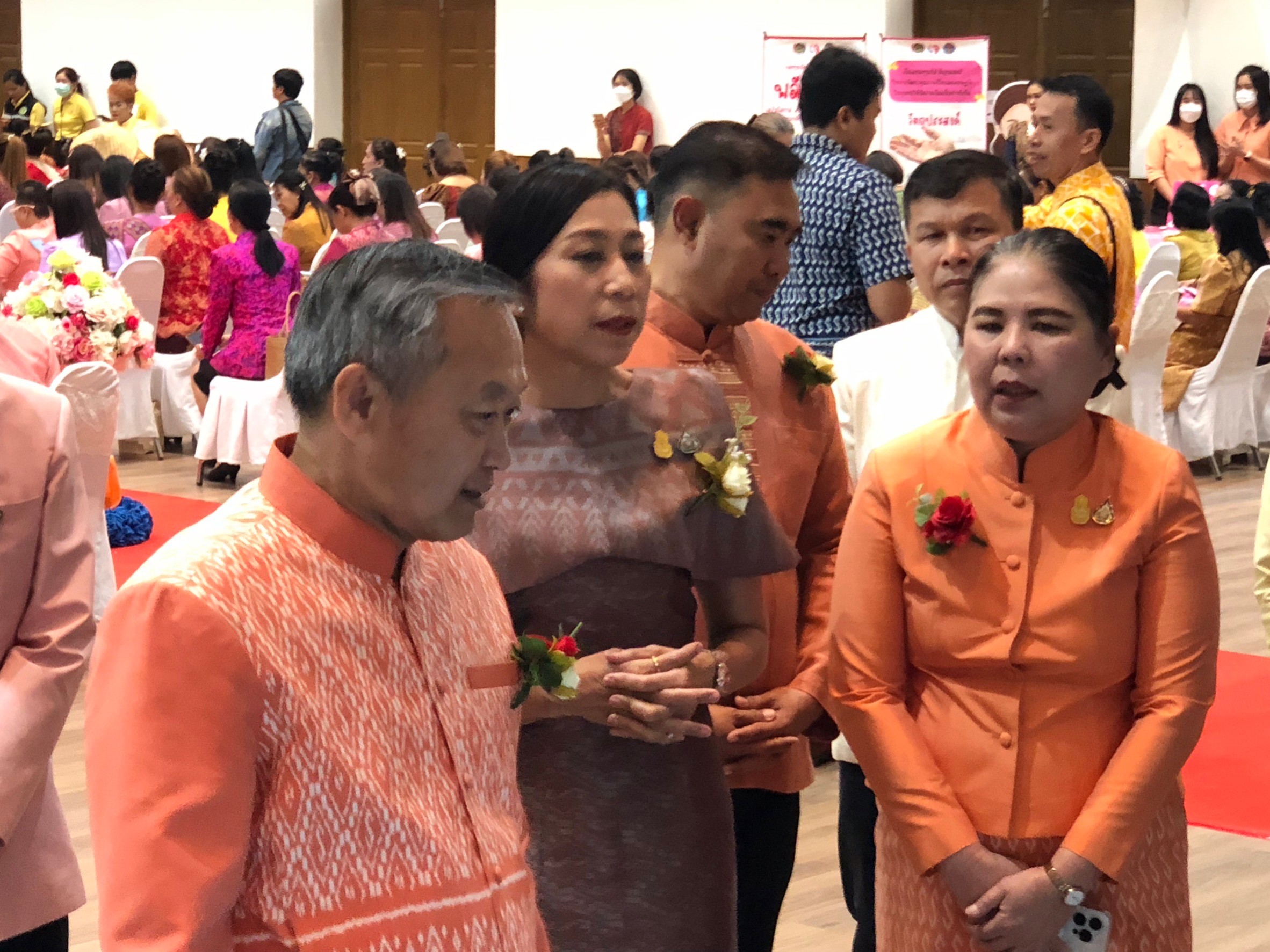 📣📣 พช.ปราจีนบุรี จัดกิจกรรมโครงการพัฒนาศักยภาพสตรี เพื่อสืบสานอนุรักษ์ศิลป์ ผ้าถิ่นไทย “ผ้าไทยใส่ให้สนุก” จังหวัดปราจีนบุรี