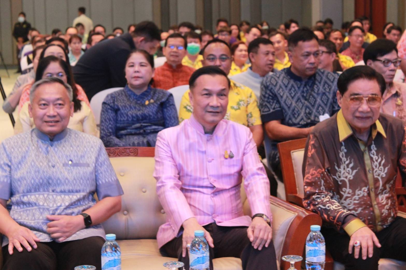 🏡📢 ✍️พช.ปราจีนบุรี ร่วม Kick Off นโยบายยกระดับระบบสาธารณสุขปฐมภูมิสถานีอนามัยเฉลิมพระเกียรติ 60 พรรษา นวมินทราชินี และโรงพยาบาลส่งเสริมสุขภาพตำบลที่ถ่ายโอนให้แก่องค์กรปกครองส่วนท้องถิ่น ประจำปี พ.ศ. 2567
