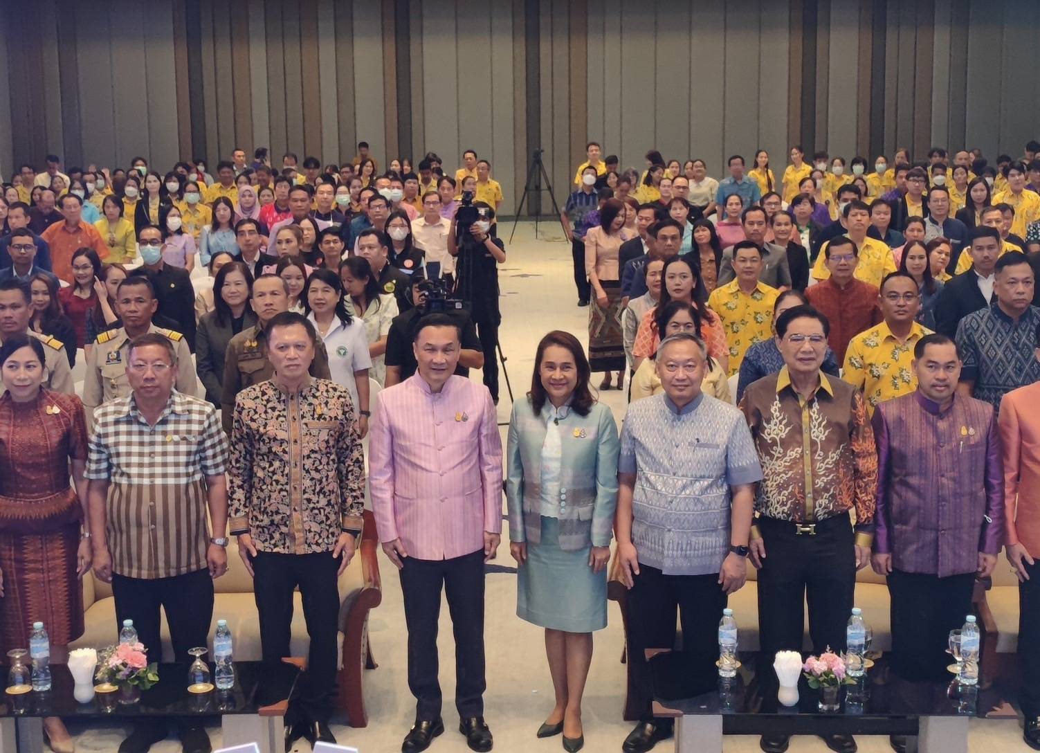 🏡📢 ✍️พช.ปราจีนบุรี ร่วม Kick Off นโยบายยกระดับระบบสาธารณสุขปฐมภูมิสถานีอนามัยเฉลิมพระเกียรติ 60 พรรษา นวมินทราชินี และโรงพยาบาลส่งเสริมสุขภาพตำบลที่ถ่ายโอนให้แก่องค์กรปกครองส่วนท้องถิ่น ประจำปี พ.ศ. 2567