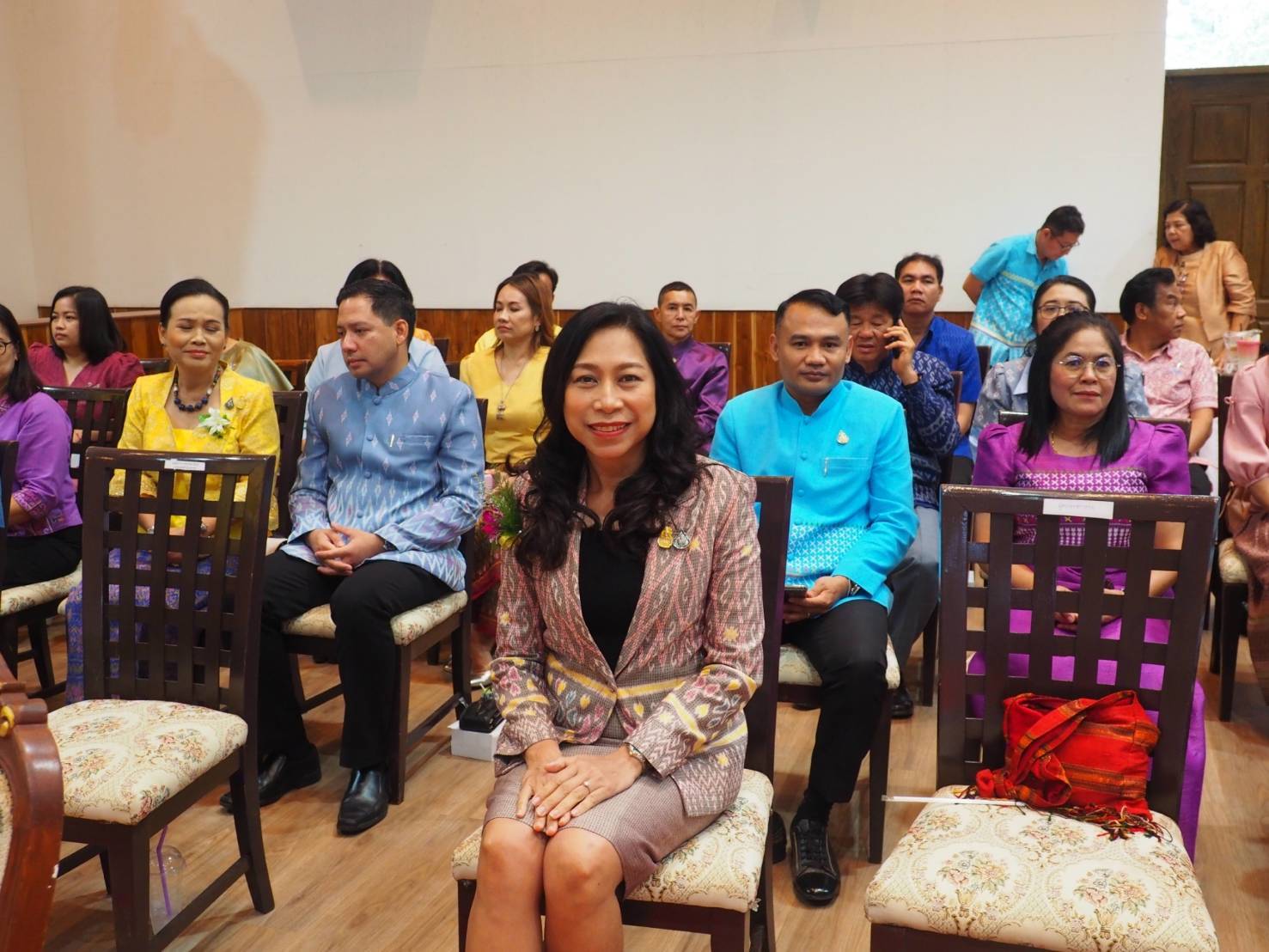 อลังการ งานสร้าง!!! พช.ปราจีนบุรี จัดงานวันสตรีสากล ประจำปี 2567