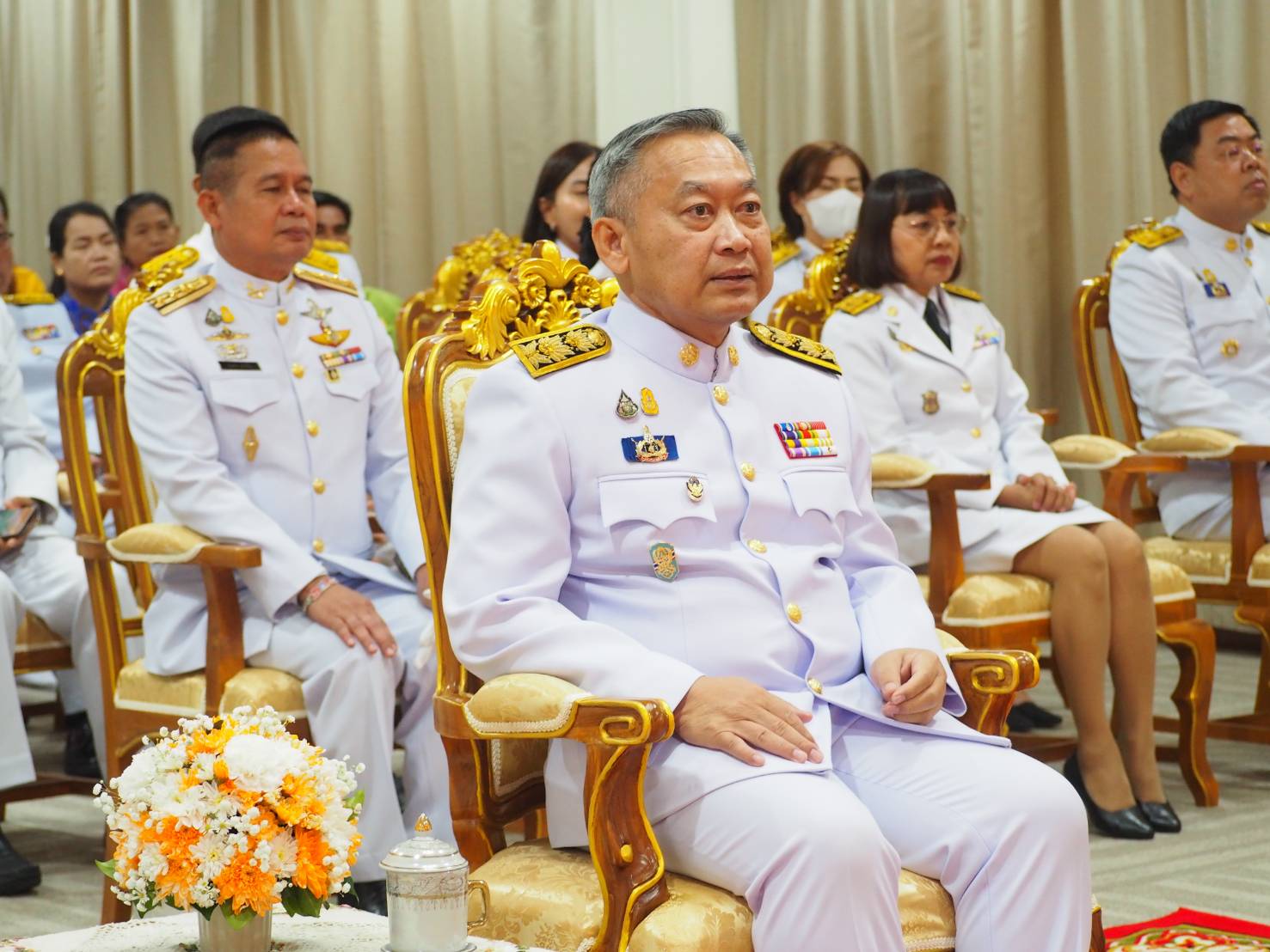 ผู้ว่าราชการจังหวัดปราจีนบุรี จัดพิธีมอบแบบลายผ้าพระราชทาน “ผ้าลายสิริวชิราภรณ์” ให้กับช่างทอผ้าทุกกลุ่ม ทุกเทคนิค เพื่อพัฒนาคุณภาพชีวิตประชาชนอย่างยั่งยืน