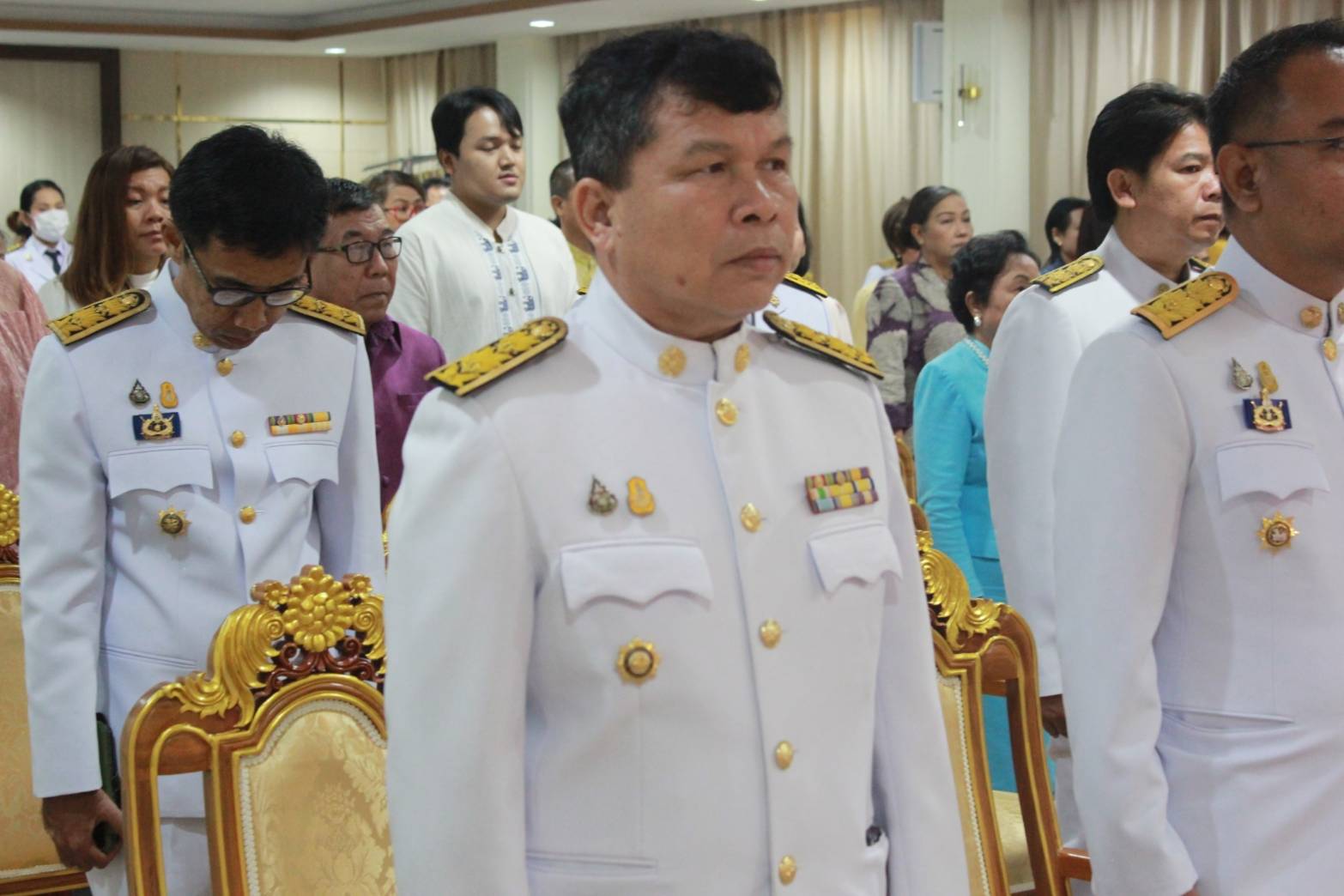 ผู้ว่าราชการจังหวัดปราจีนบุรี จัดพิธีมอบแบบลายผ้าพระราชทาน “ผ้าลายสิริวชิราภรณ์” ให้กับช่างทอผ้าทุกกลุ่ม ทุกเทคนิค เพื่อพัฒนาคุณภาพชีวิตประชาชนอย่างยั่งยืน